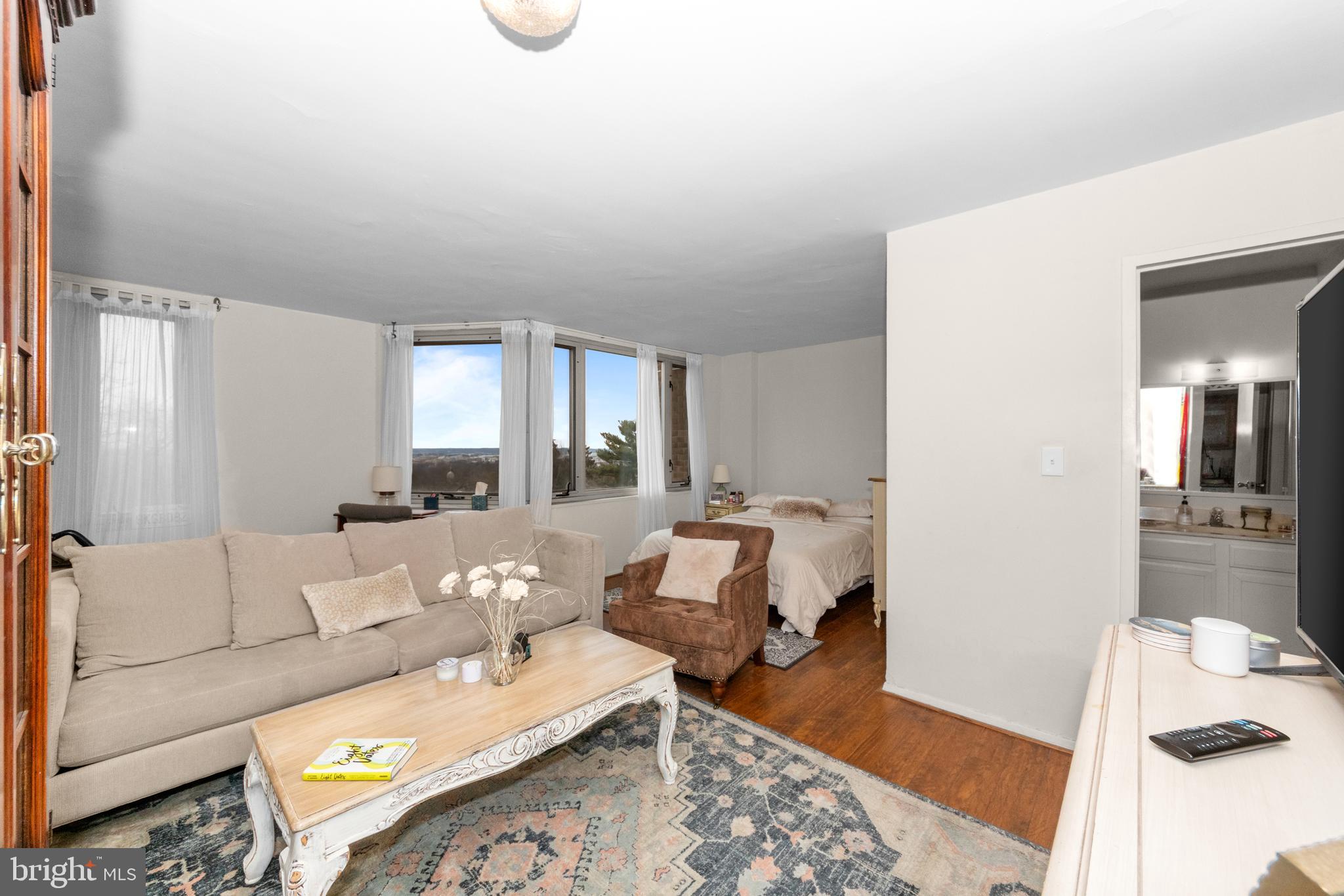 OBSERVATORY CIRCLE - Residential