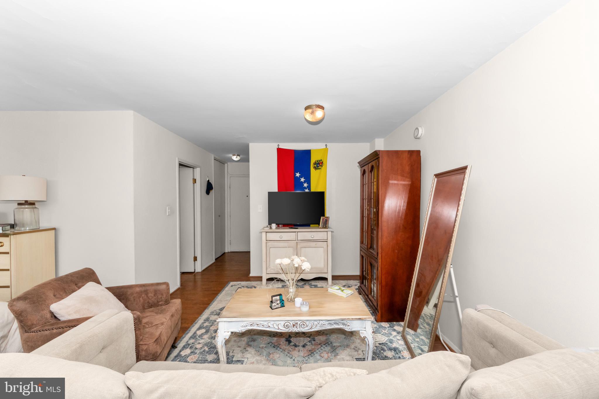 OBSERVATORY CIRCLE - Residential