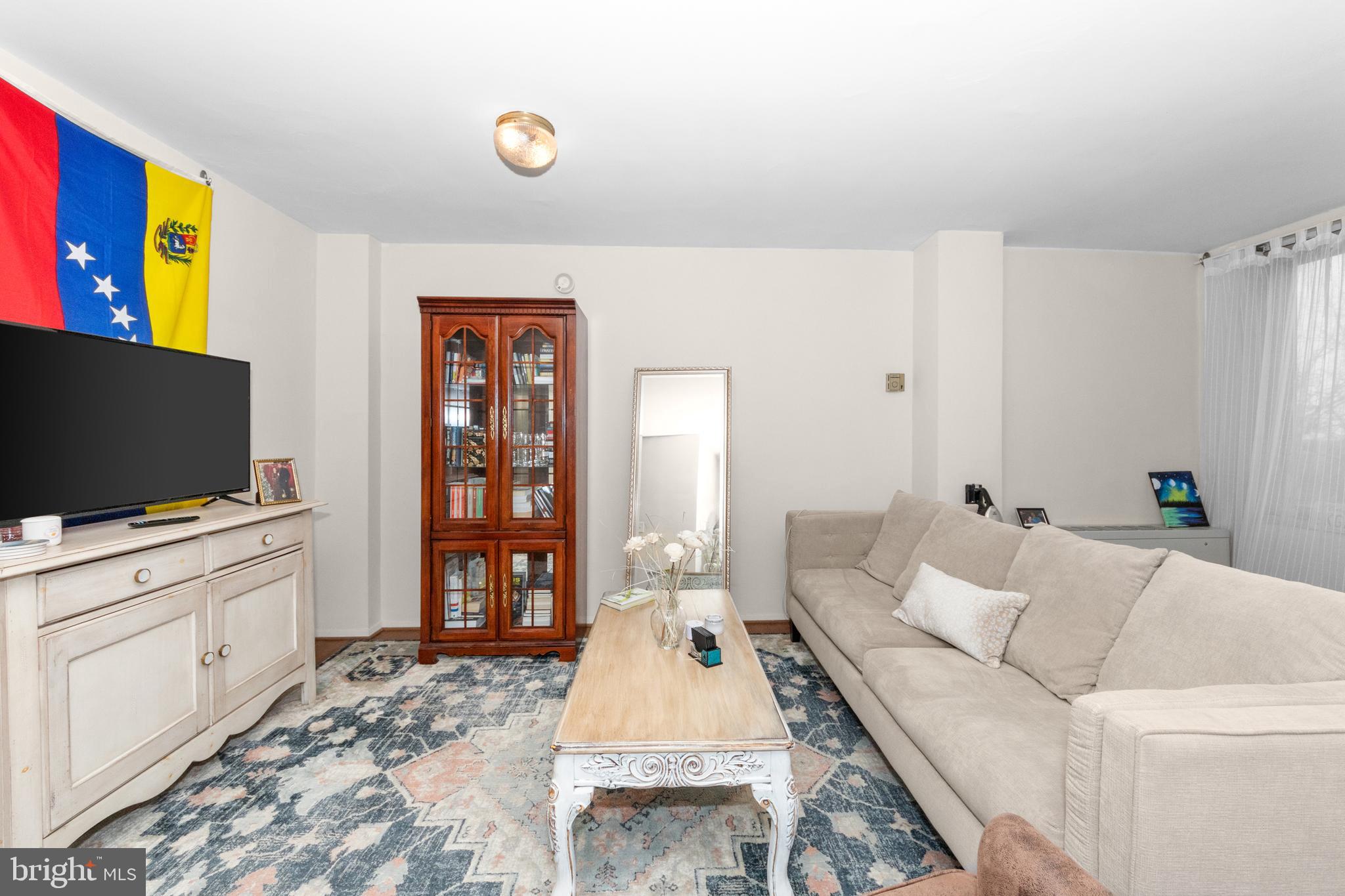OBSERVATORY CIRCLE - Residential