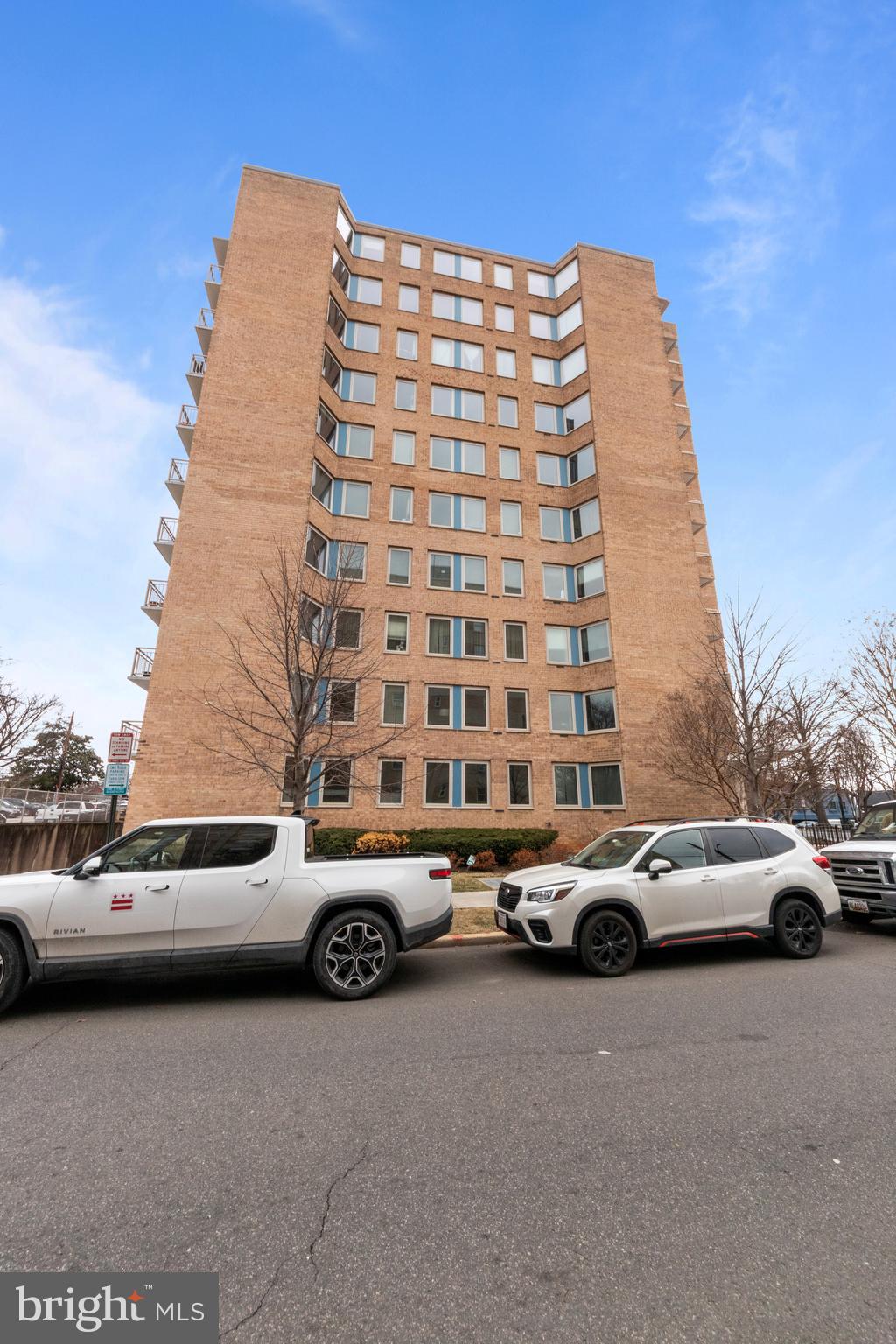 OBSERVATORY CIRCLE - Residential
