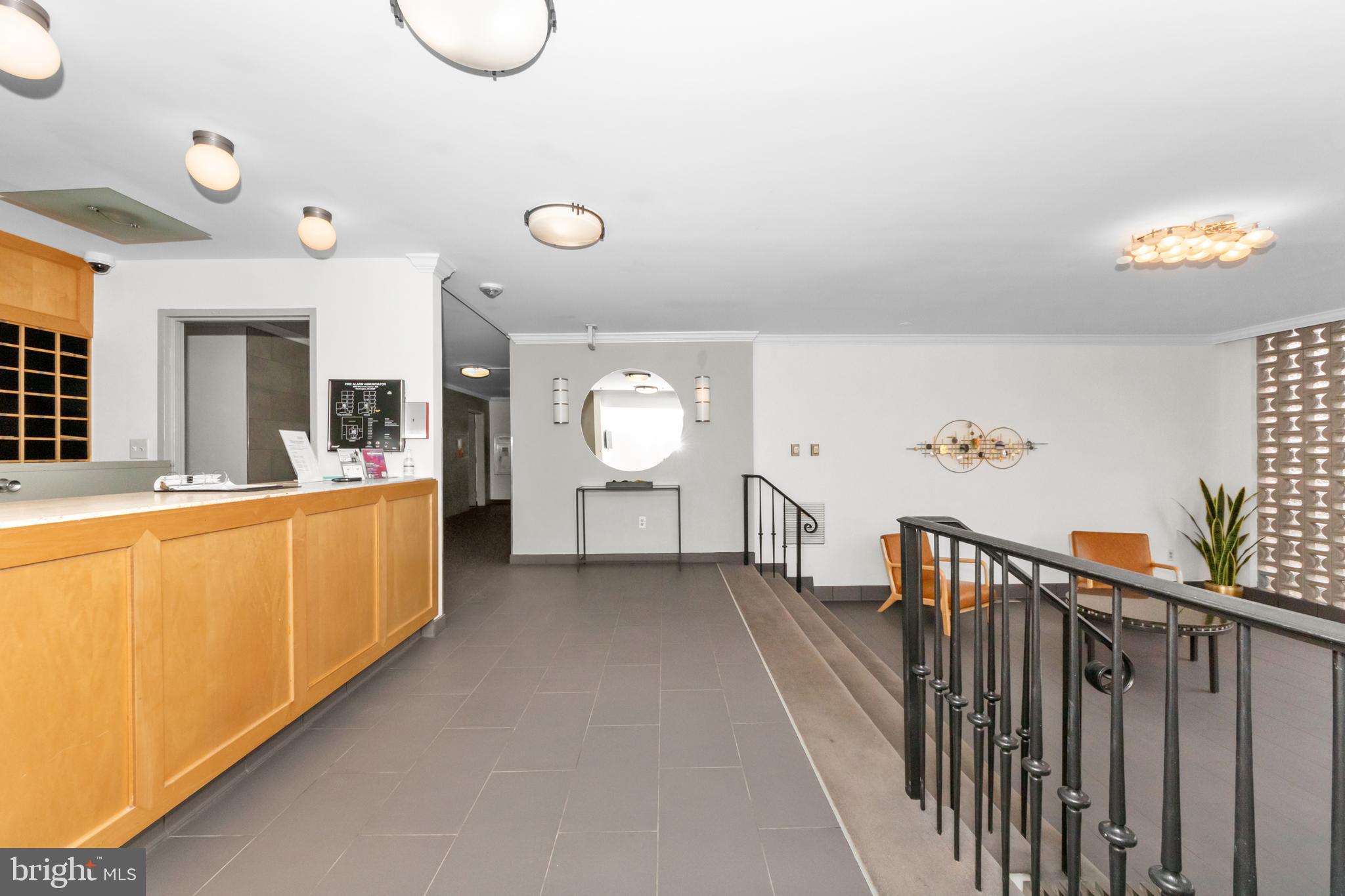 OBSERVATORY CIRCLE - Residential