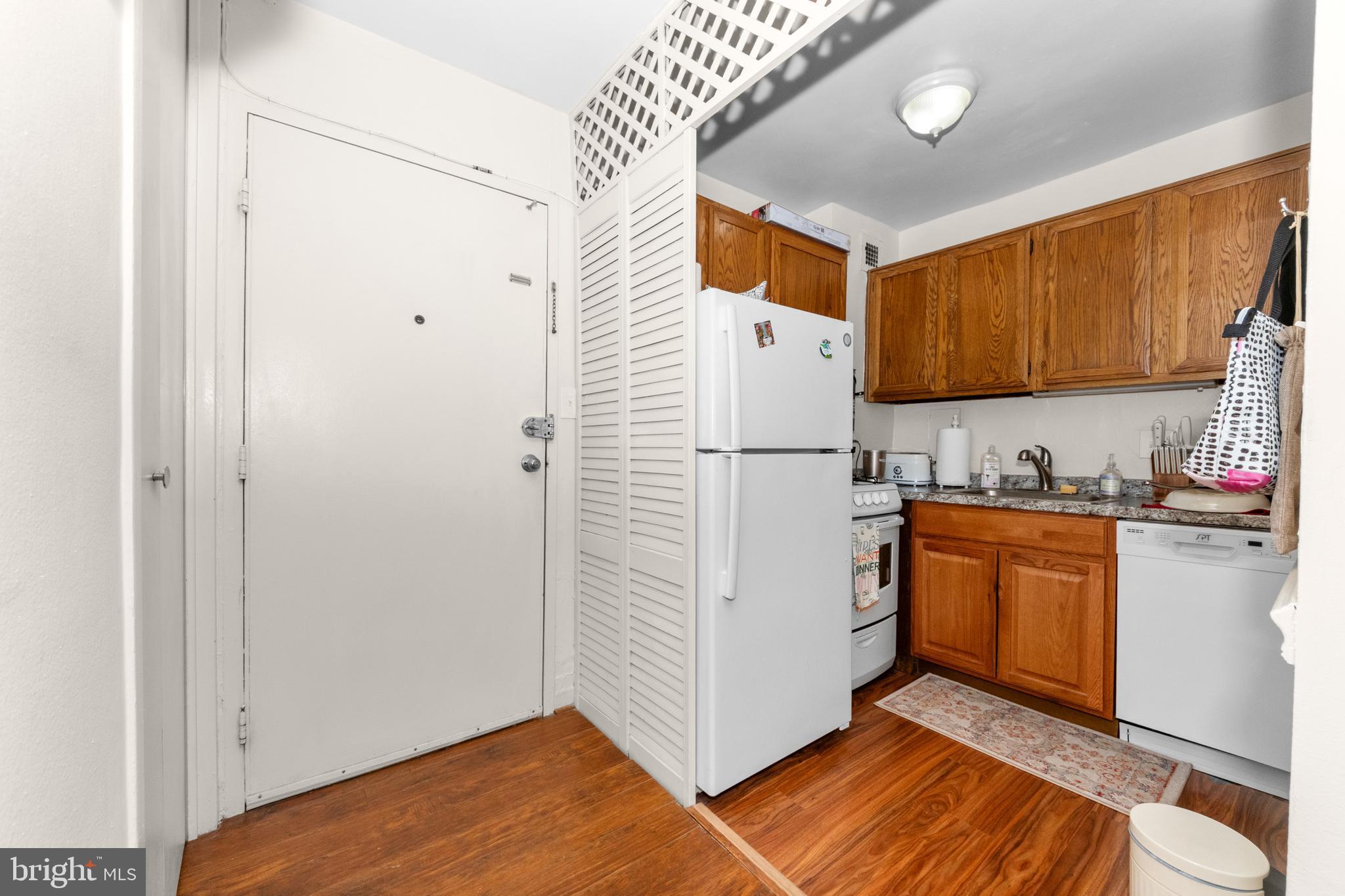 2800 WISCONSIN AVENUE NW 709