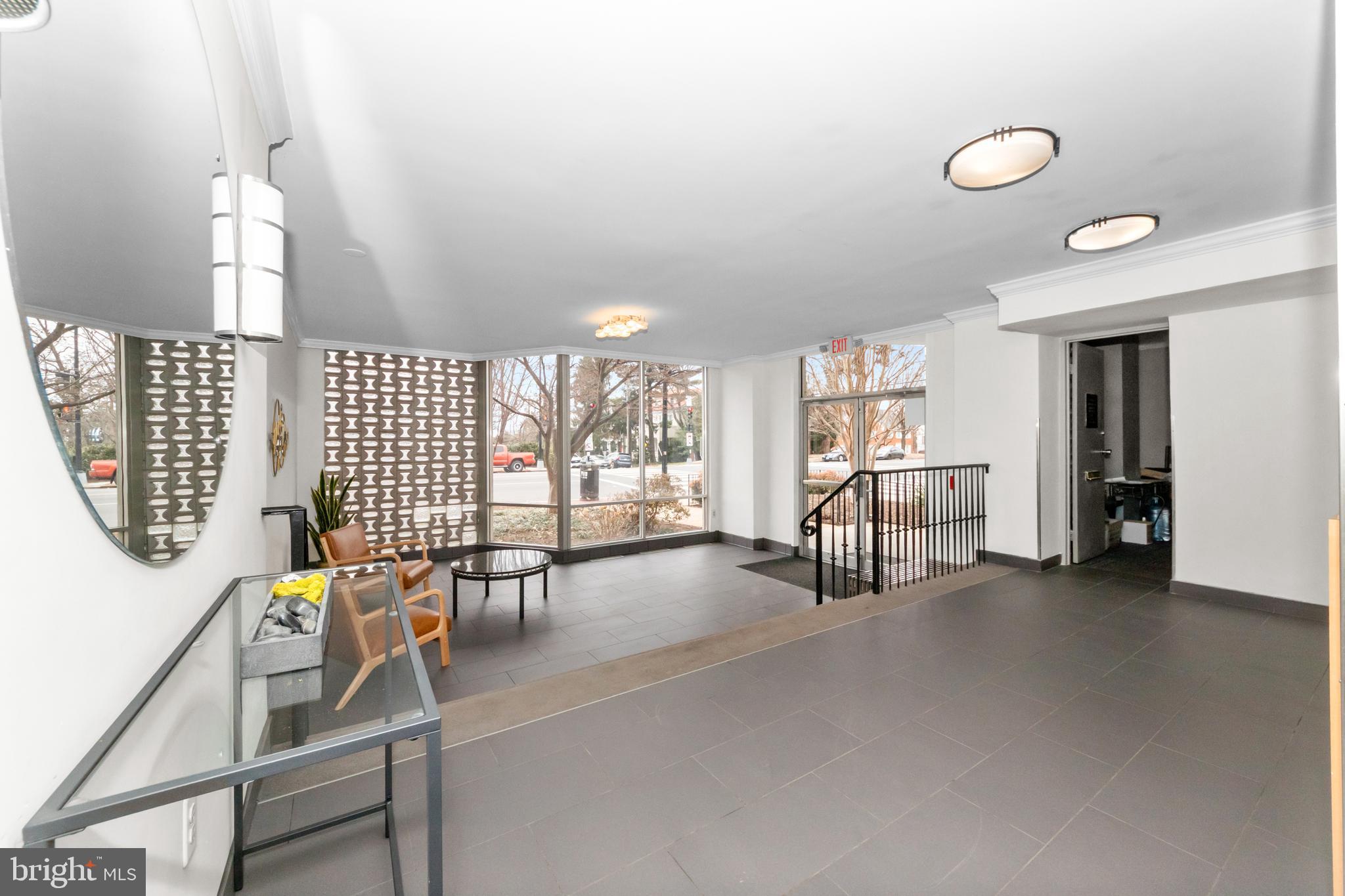OBSERVATORY CIRCLE - Residential