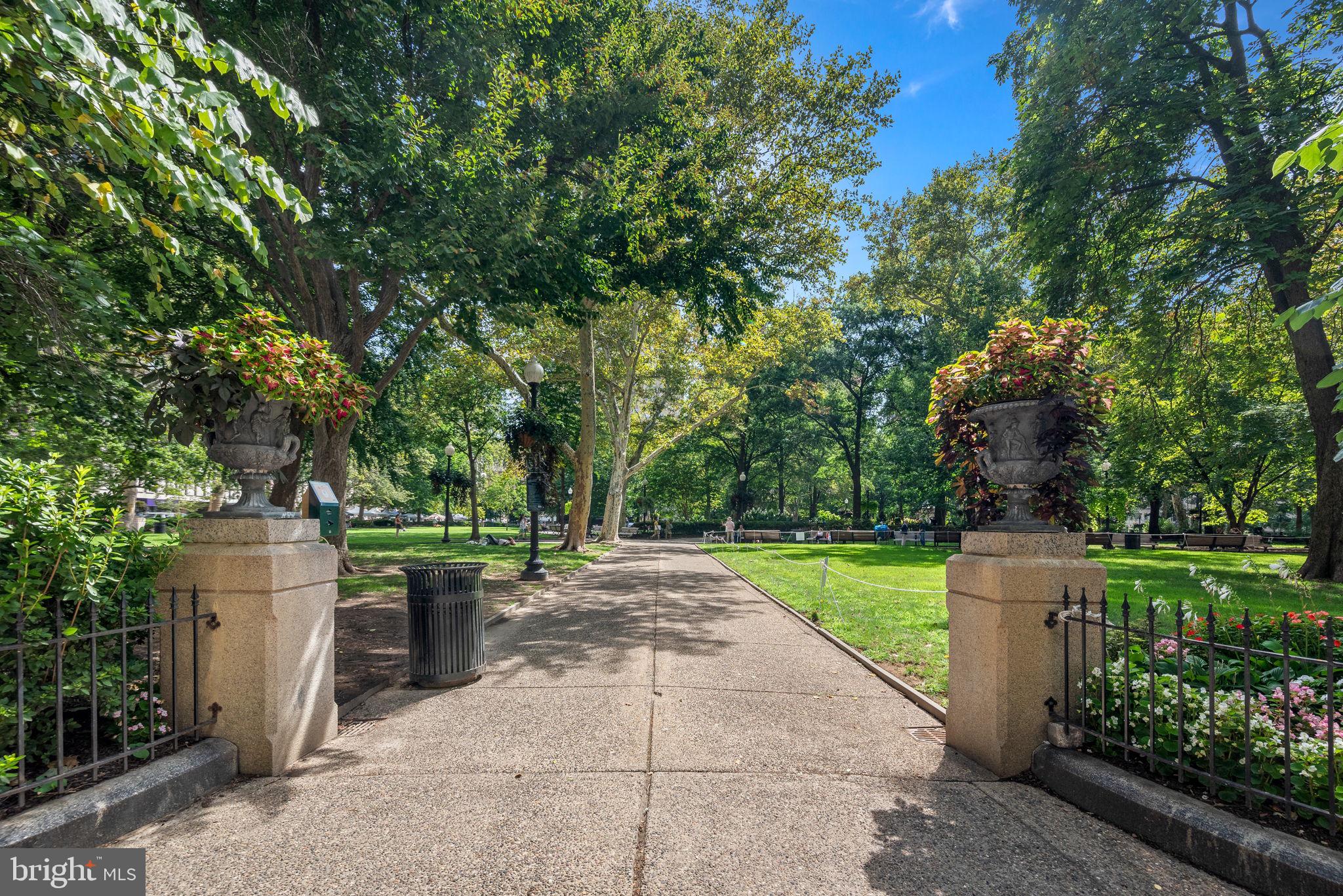 RITTENHOUSE SQUARE - Residential