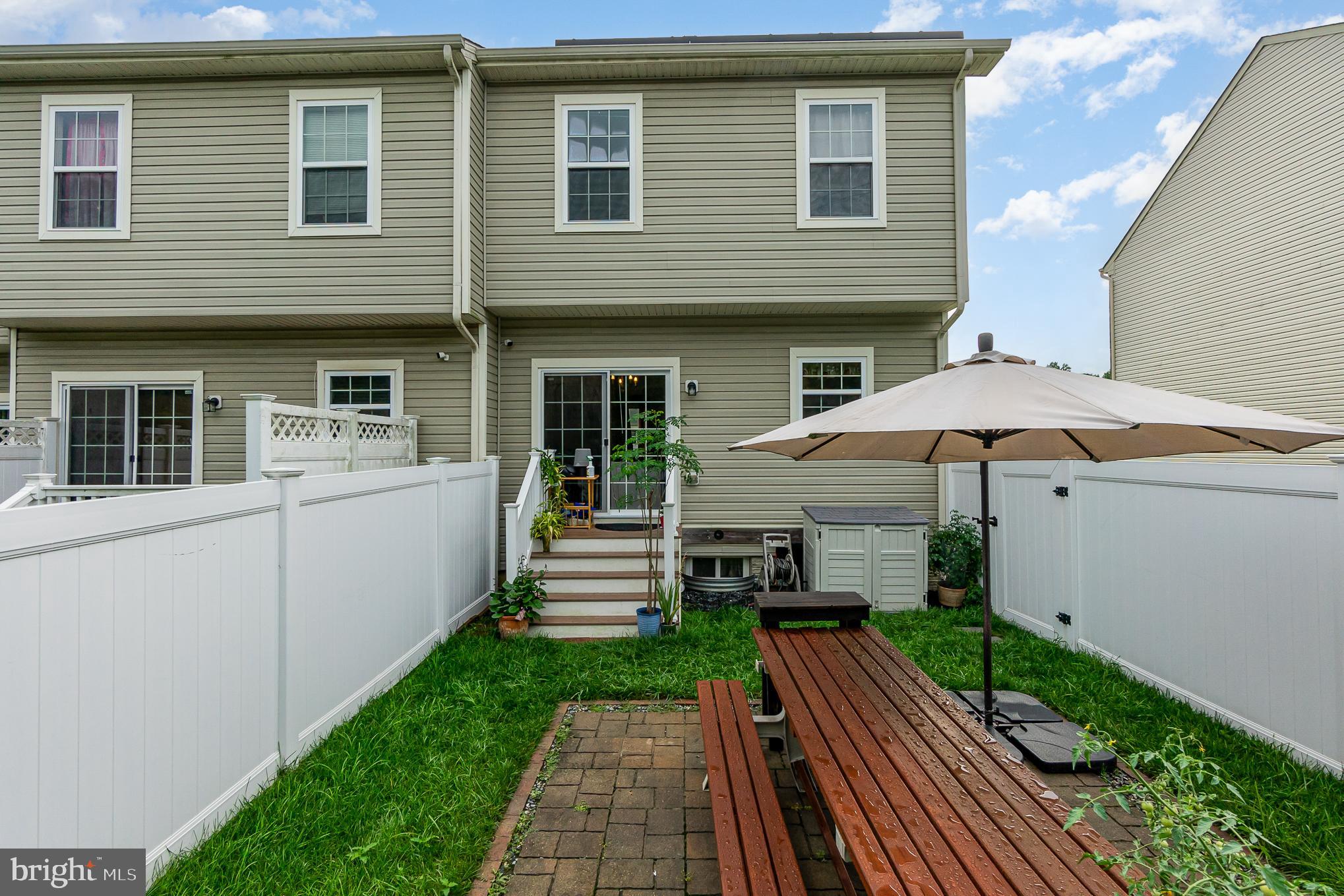 MAGNOLIA LANDING - Residential