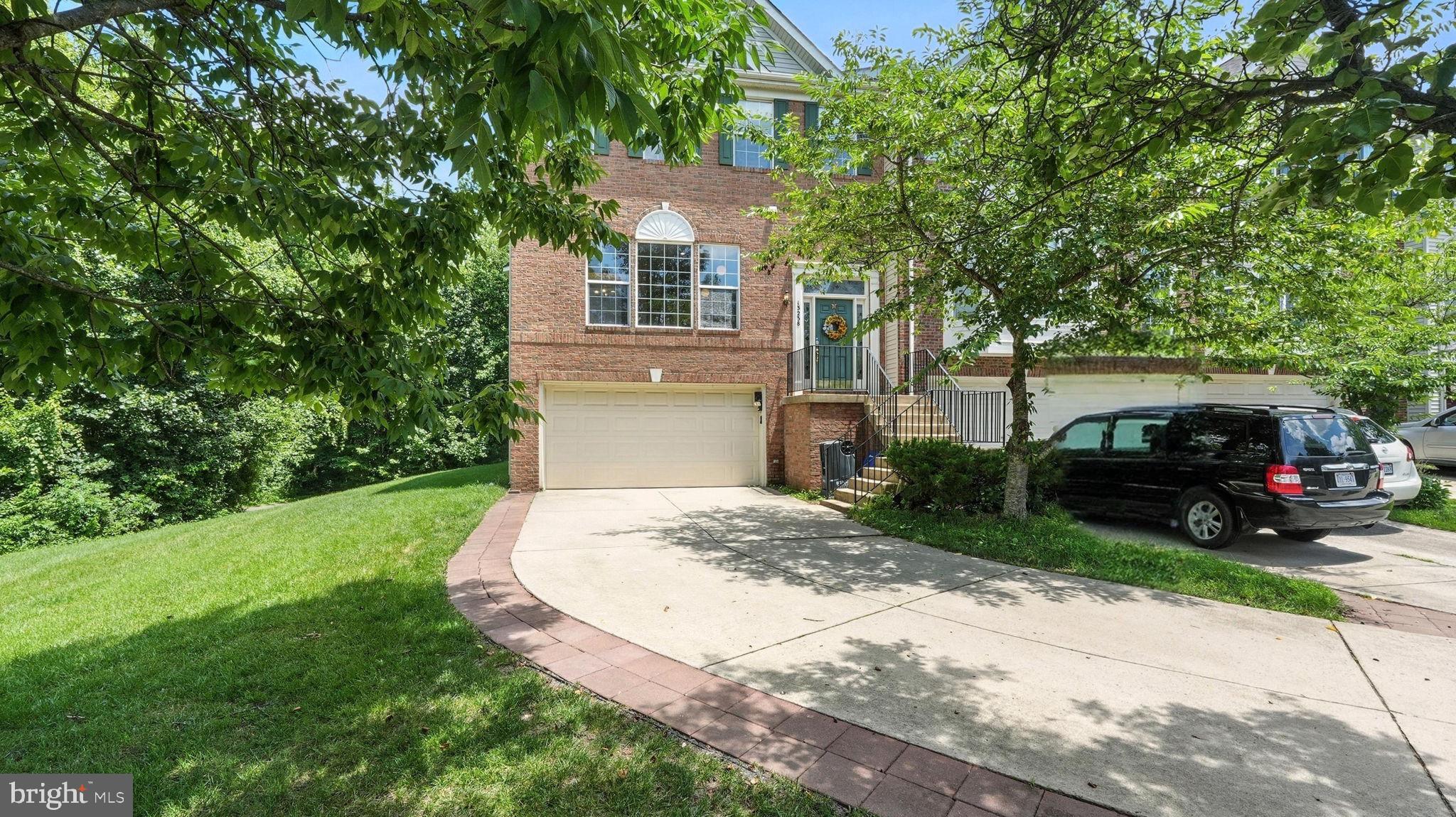 13238 MAPLE CREEK LANE