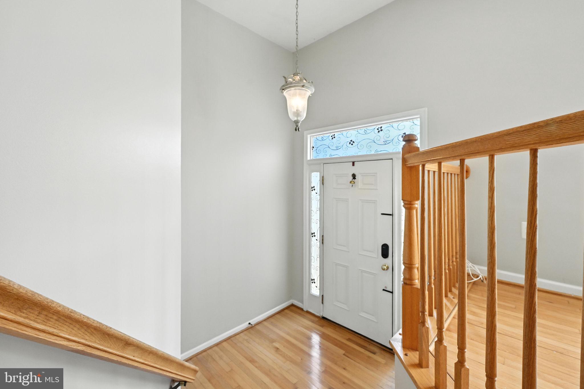 TOWNES AT FAIR LAKES GLEN - Residential