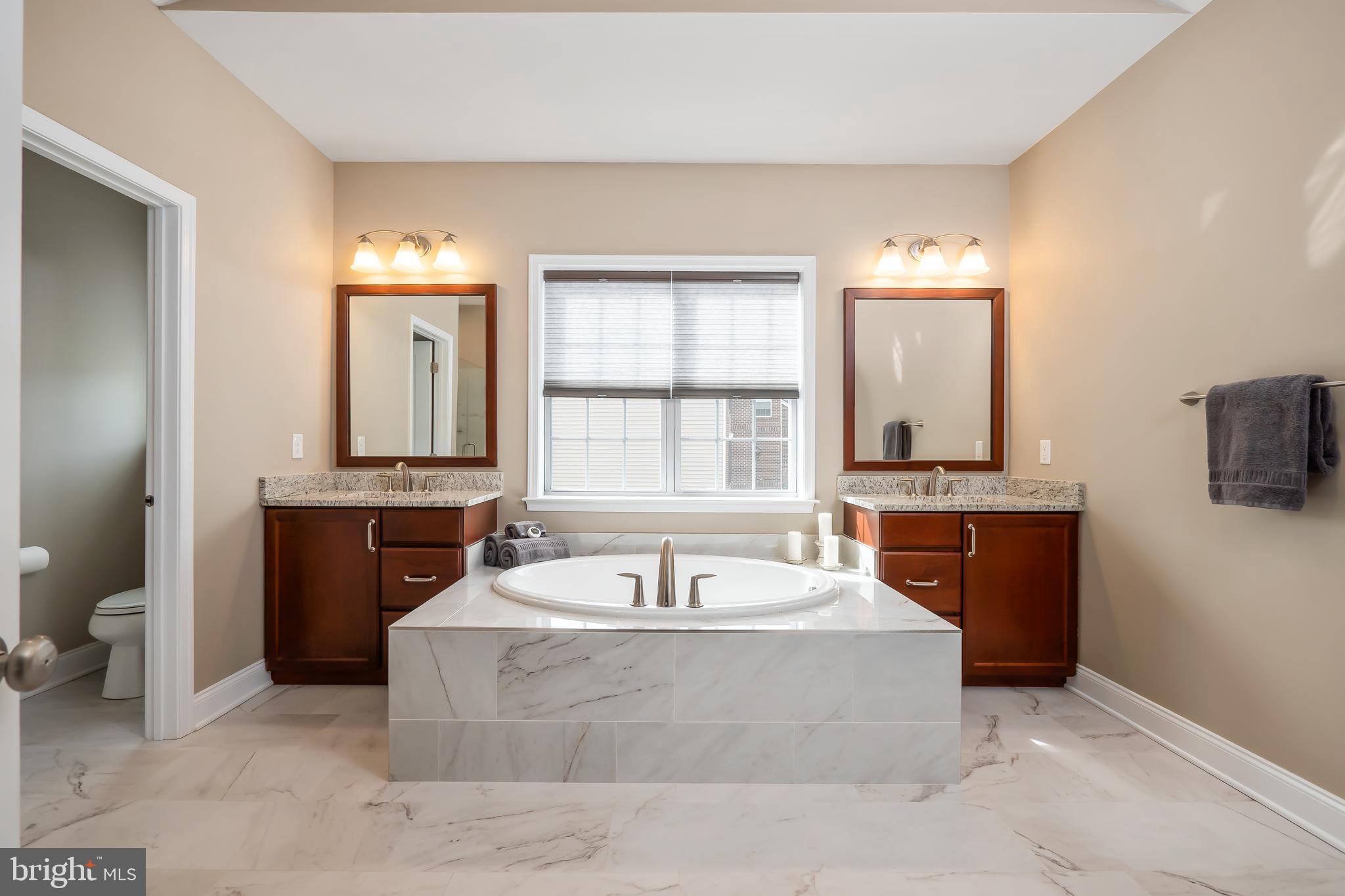 WEYHILL ESTATES - Residential