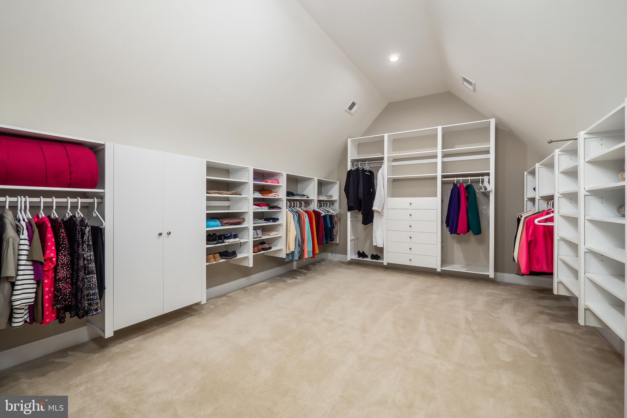 WEYHILL ESTATES - Residential