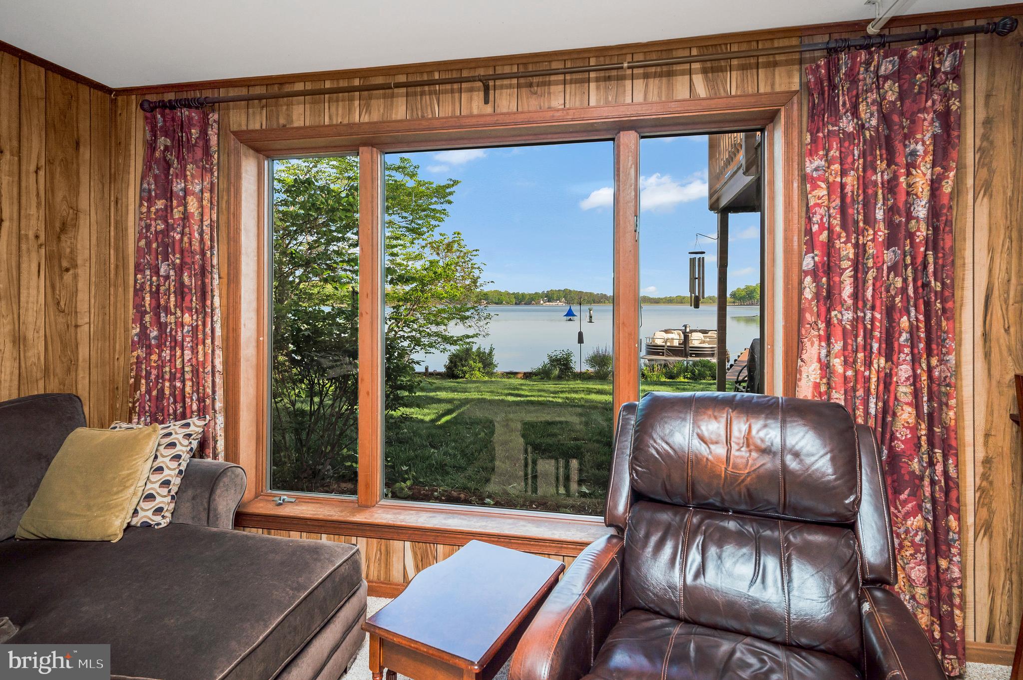 LAKE OF THE WOODS - Residential