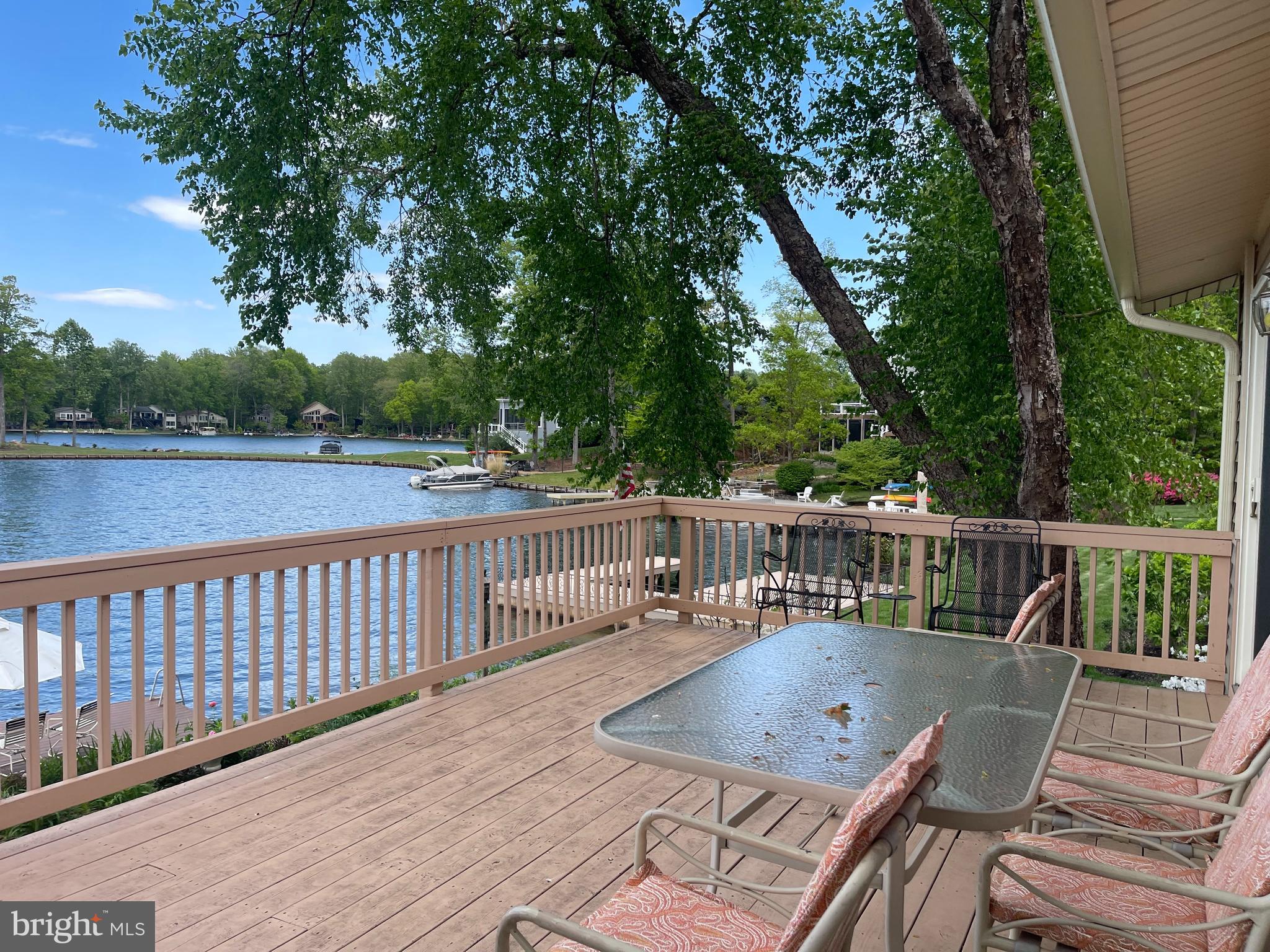 LAKE OF THE WOODS - Residential