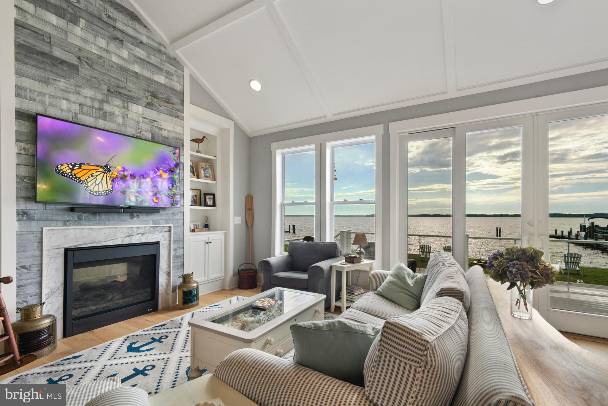 LONG POINT - Residential