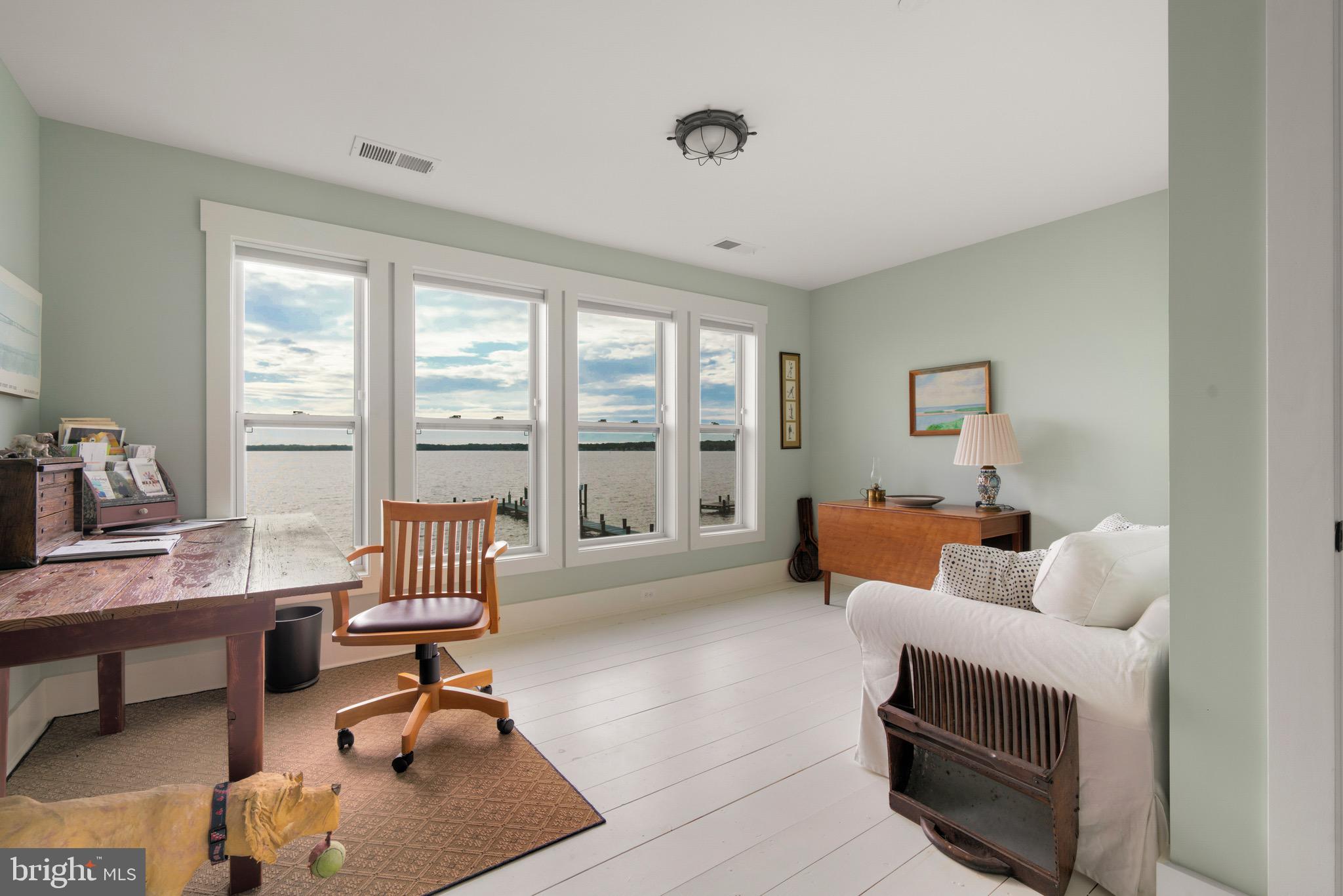 LONG POINT - Residential