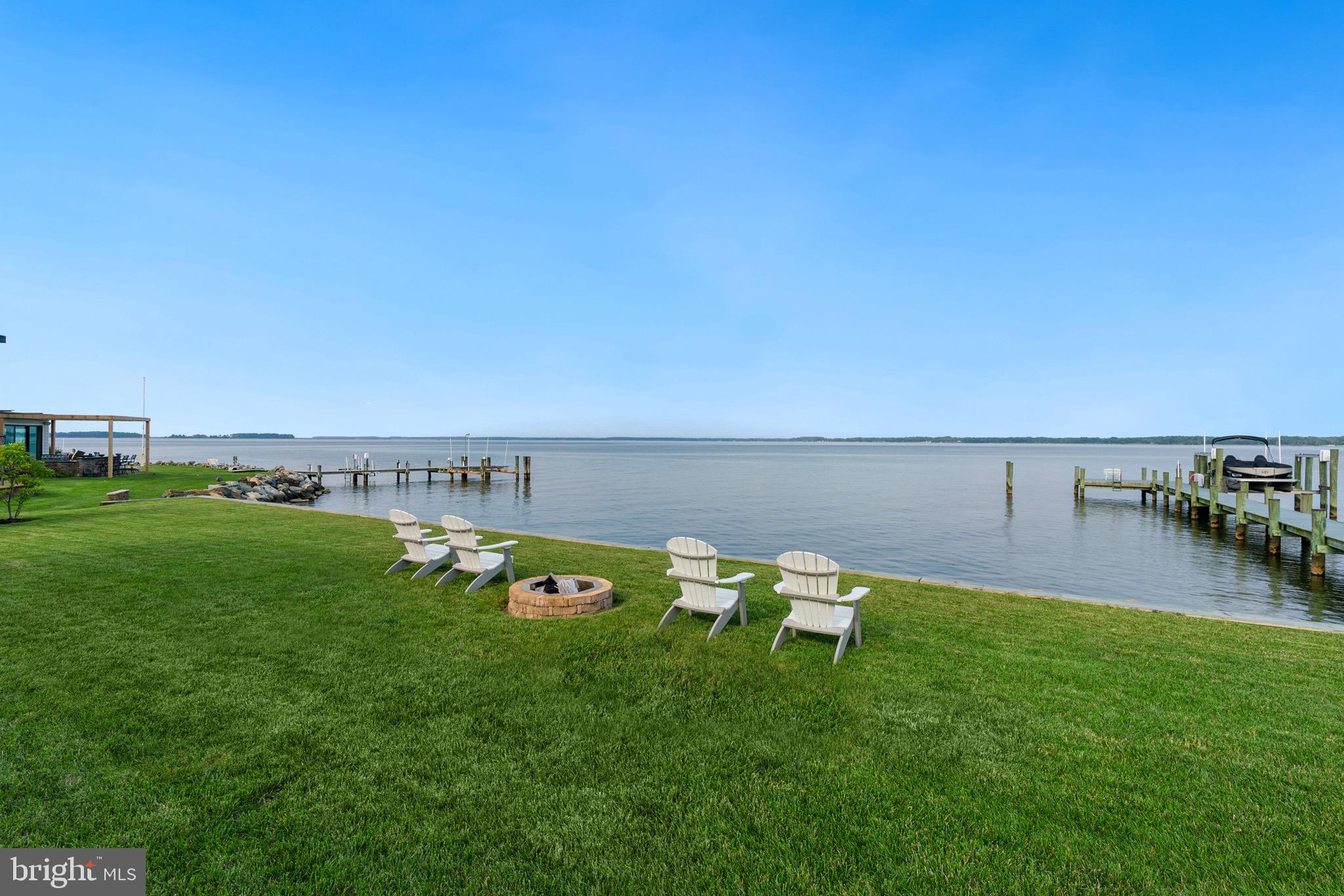 LONG POINT - Residential