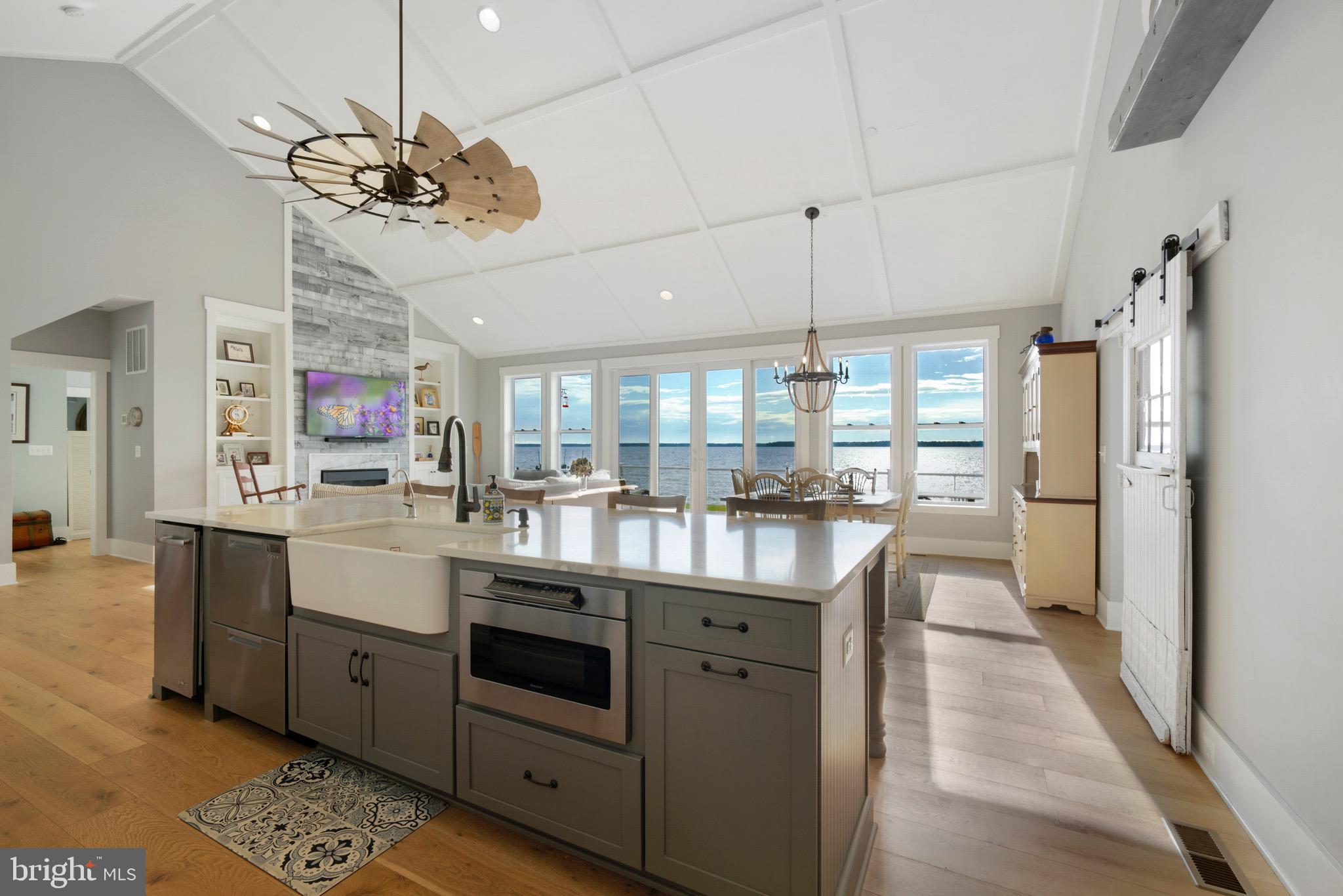 LONG POINT - Residential