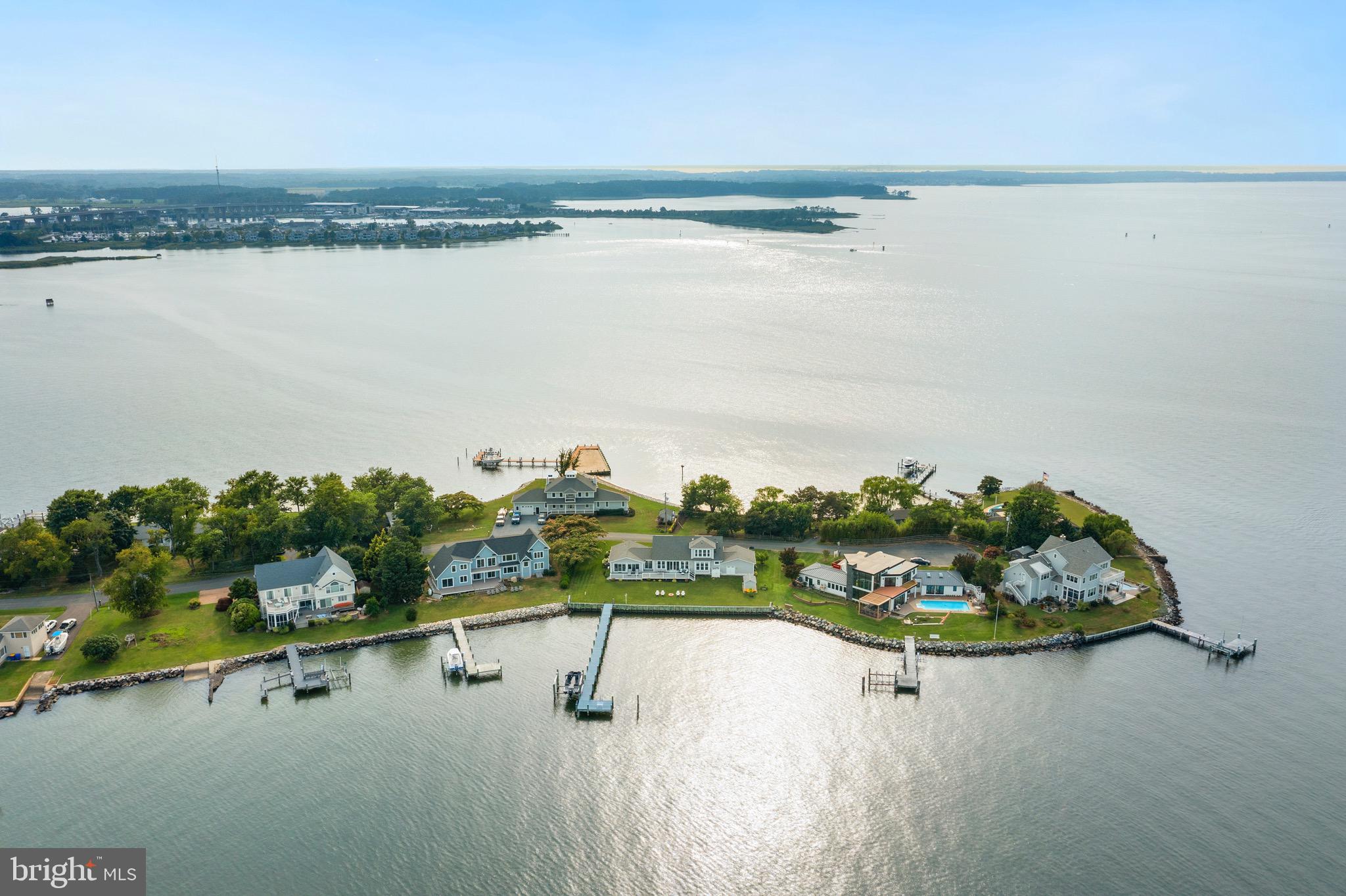 LONG POINT - Residential