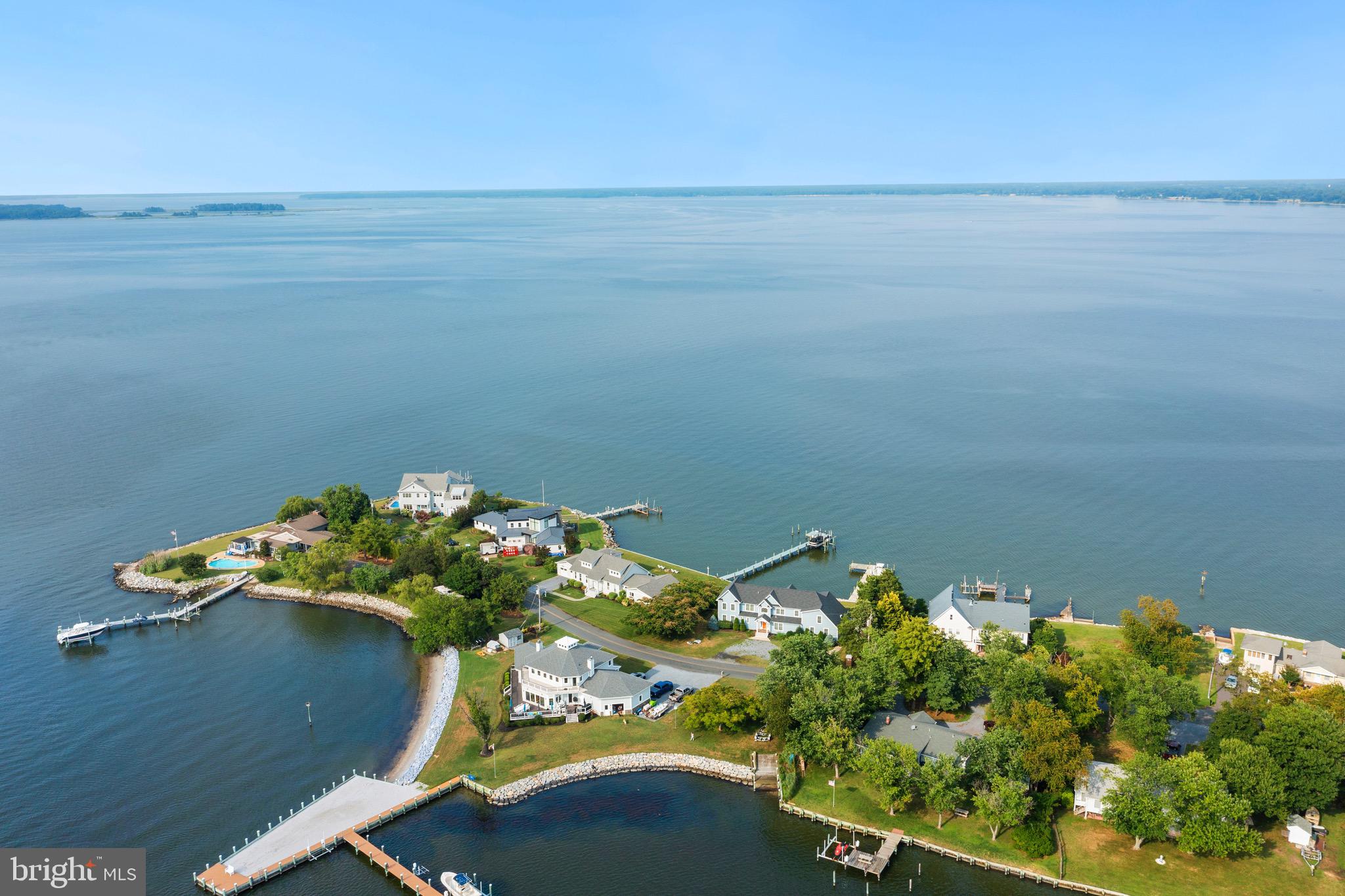 LONG POINT - Residential