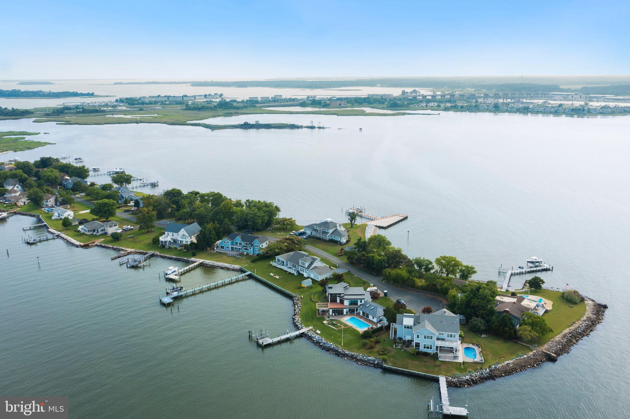 LONG POINT - Residential