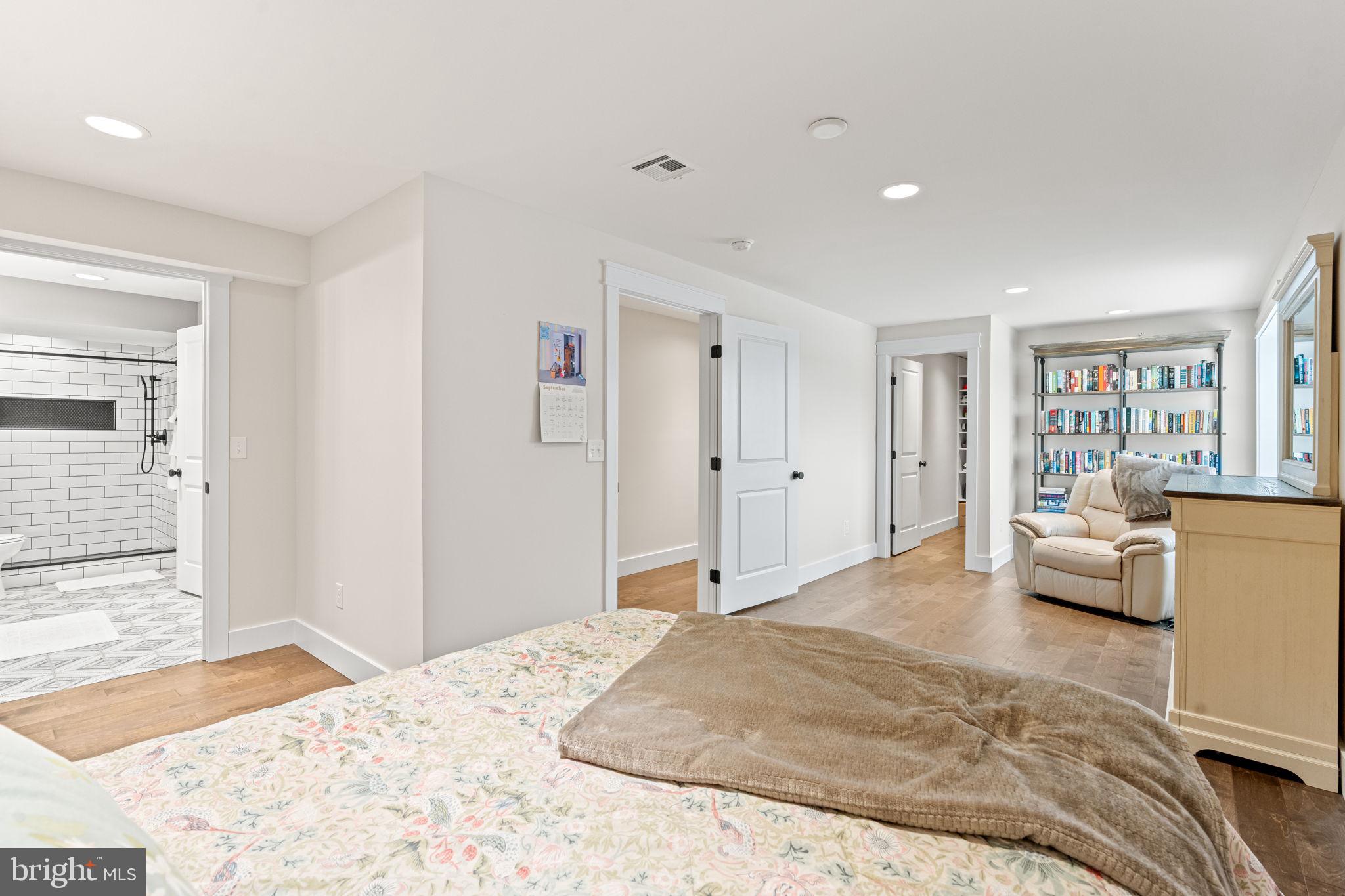 CHANTICLEER - Residential