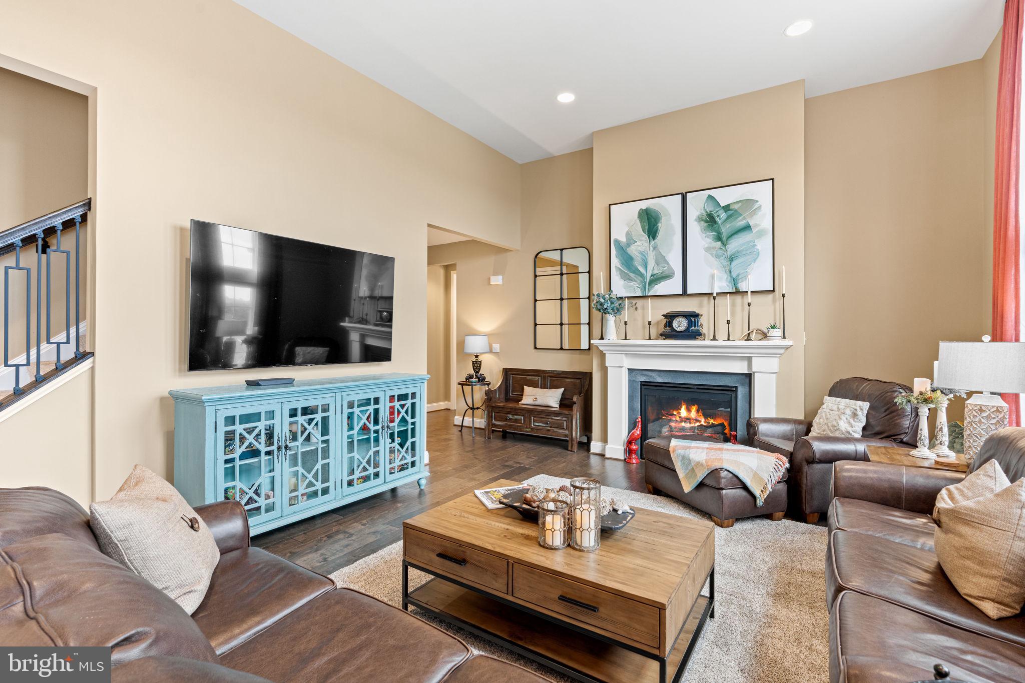 CHANTICLEER - Residential