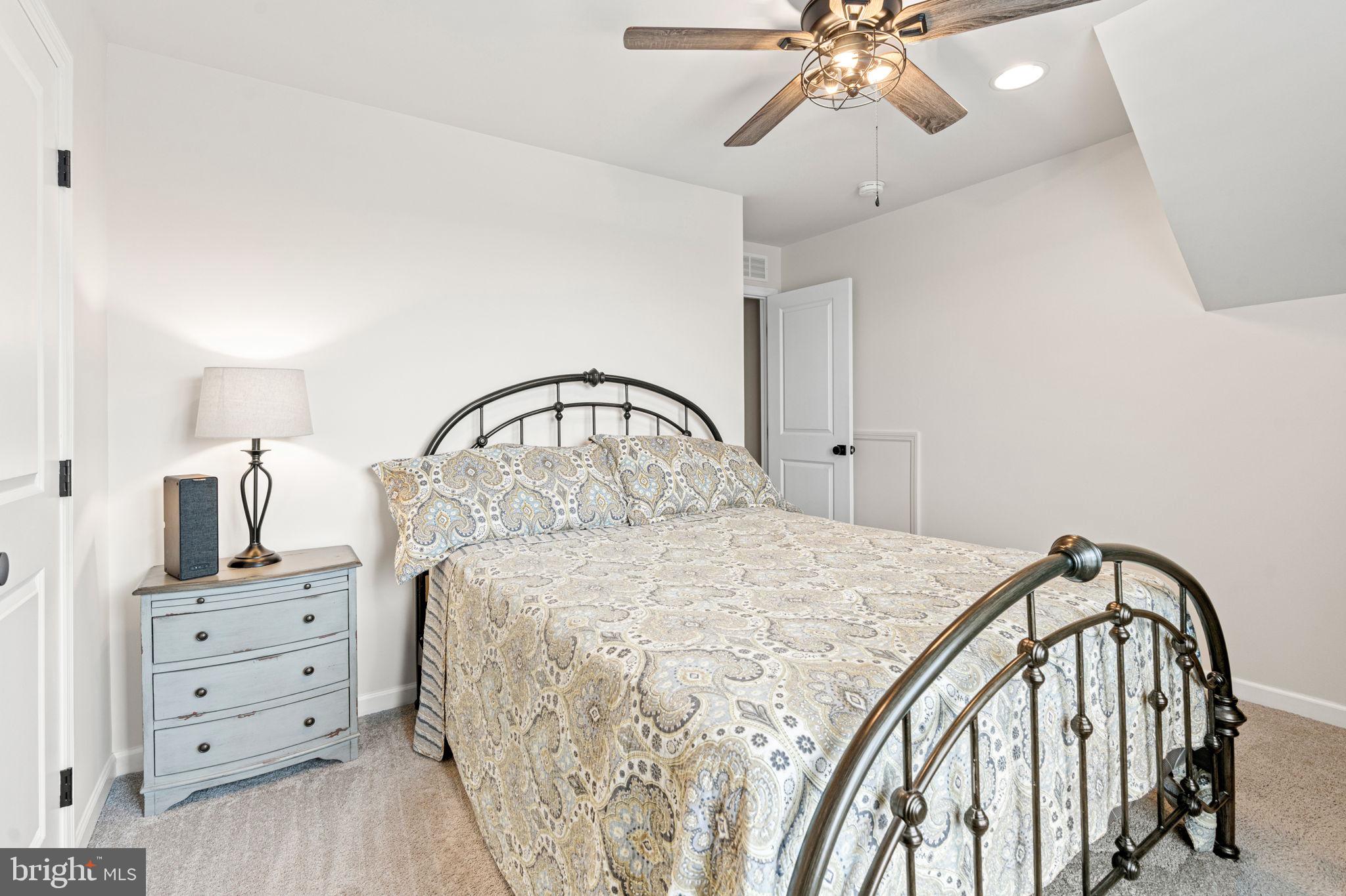 CHANTICLEER - Residential