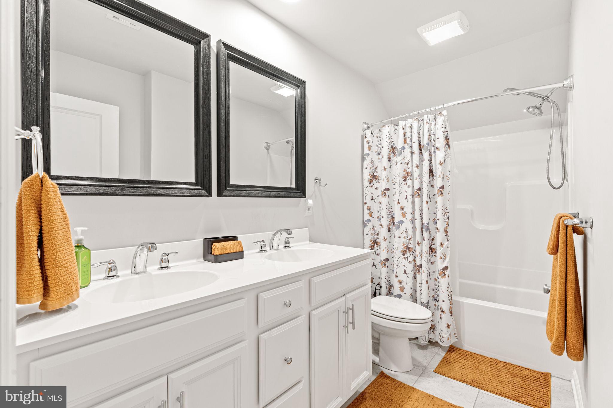 CHANTICLEER - Residential