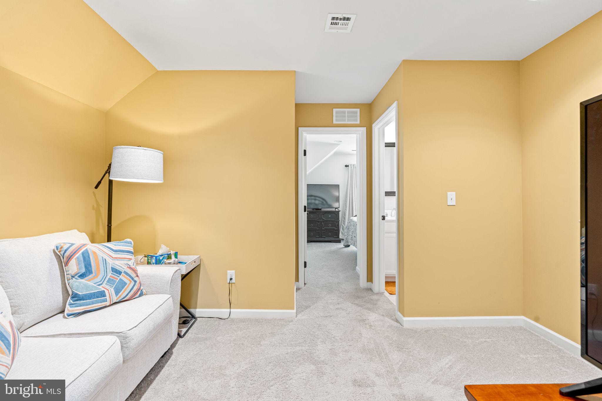 CHANTICLEER - Residential