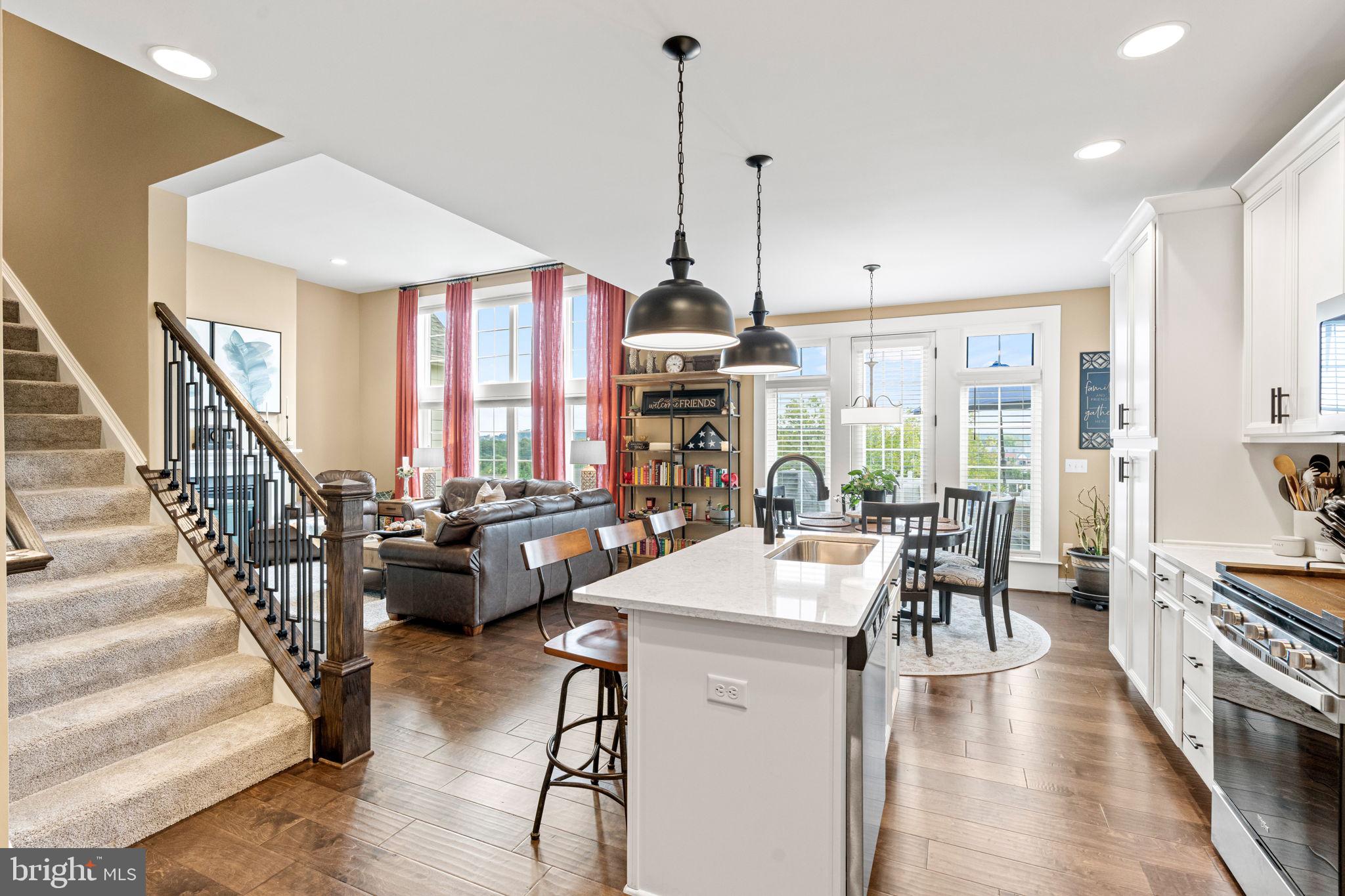 CHANTICLEER - Residential