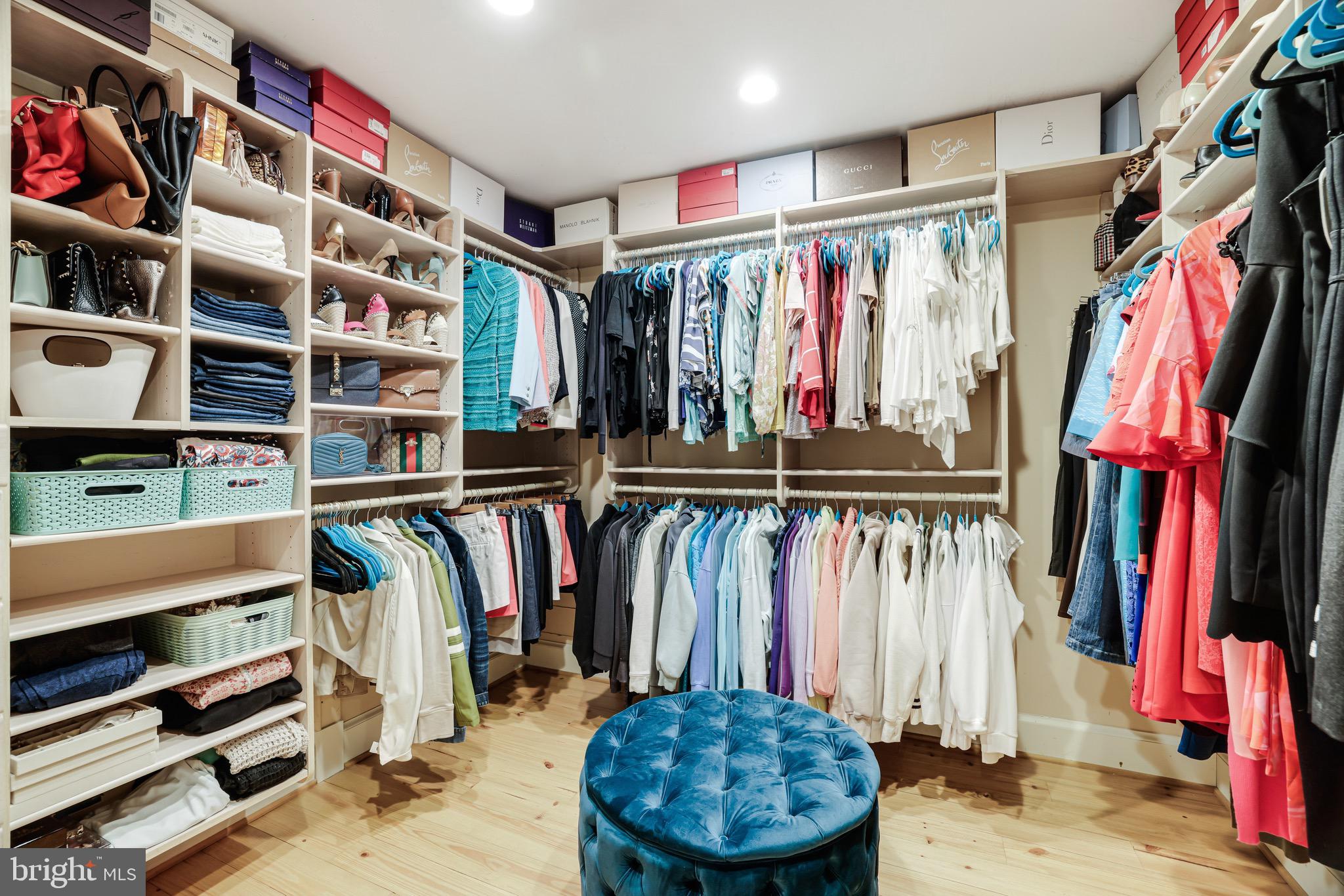 BELLE VIEW - Residential