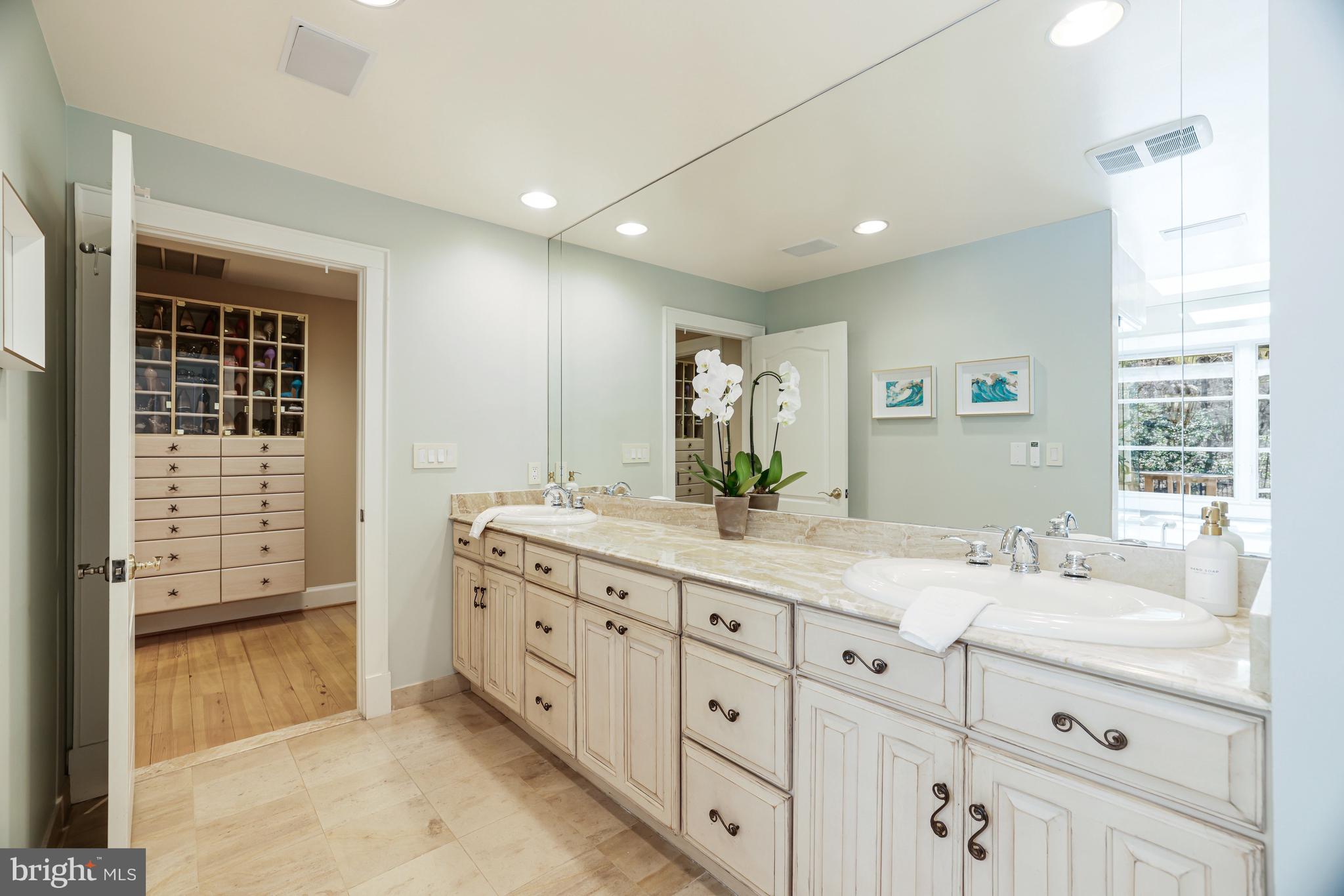 BELLE VIEW - Residential