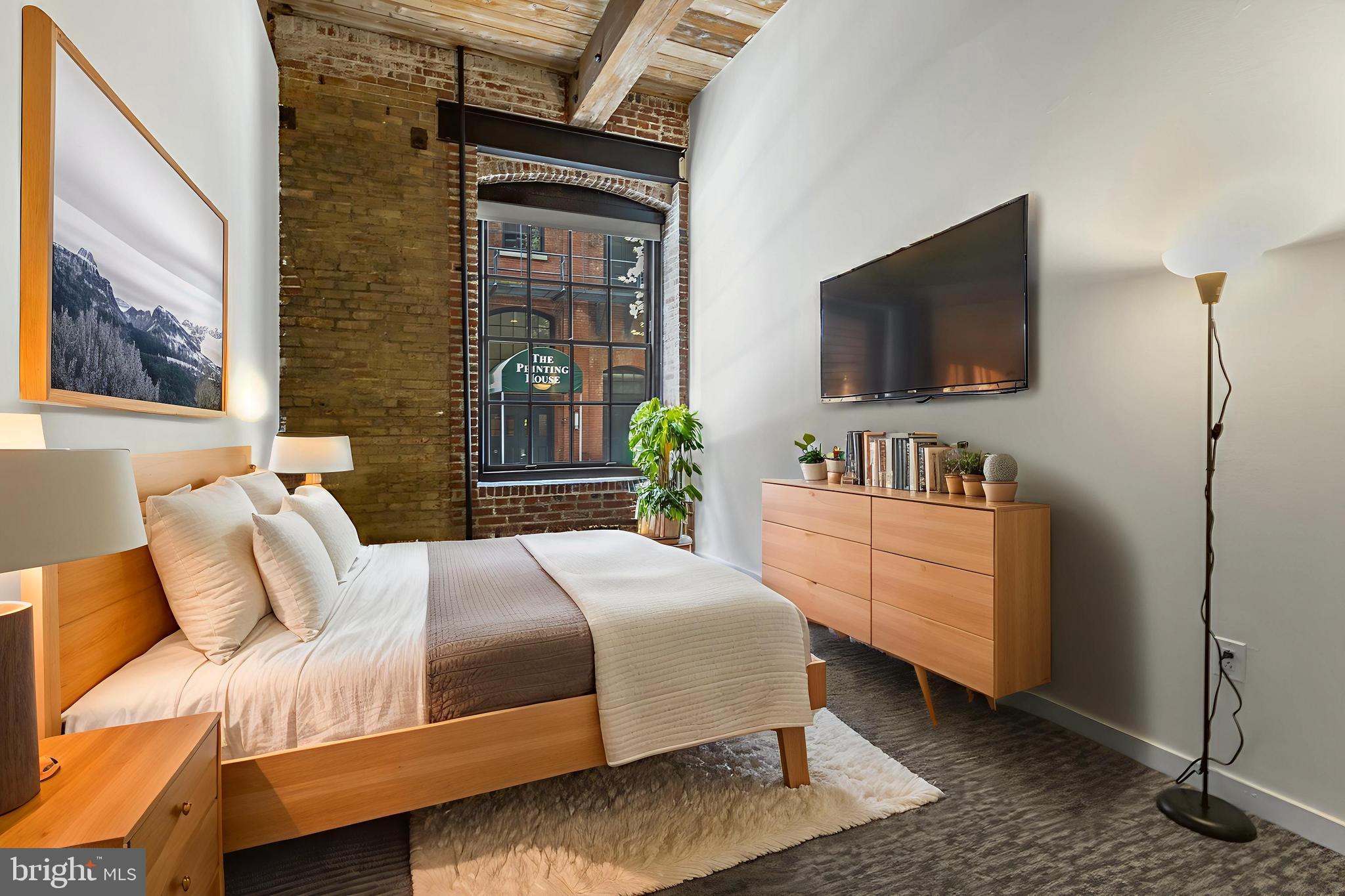 OLD CITY - Residential Lease