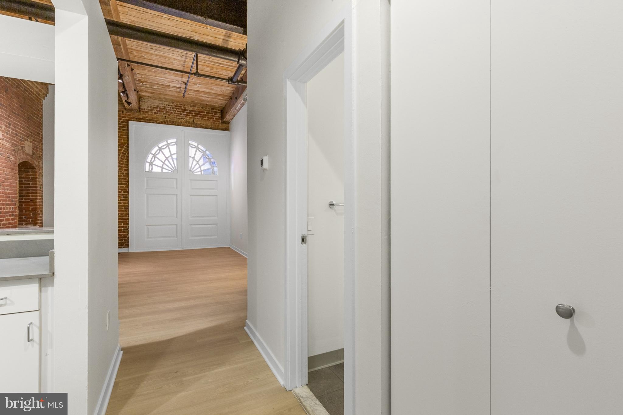 OLD CITY - Residential Lease