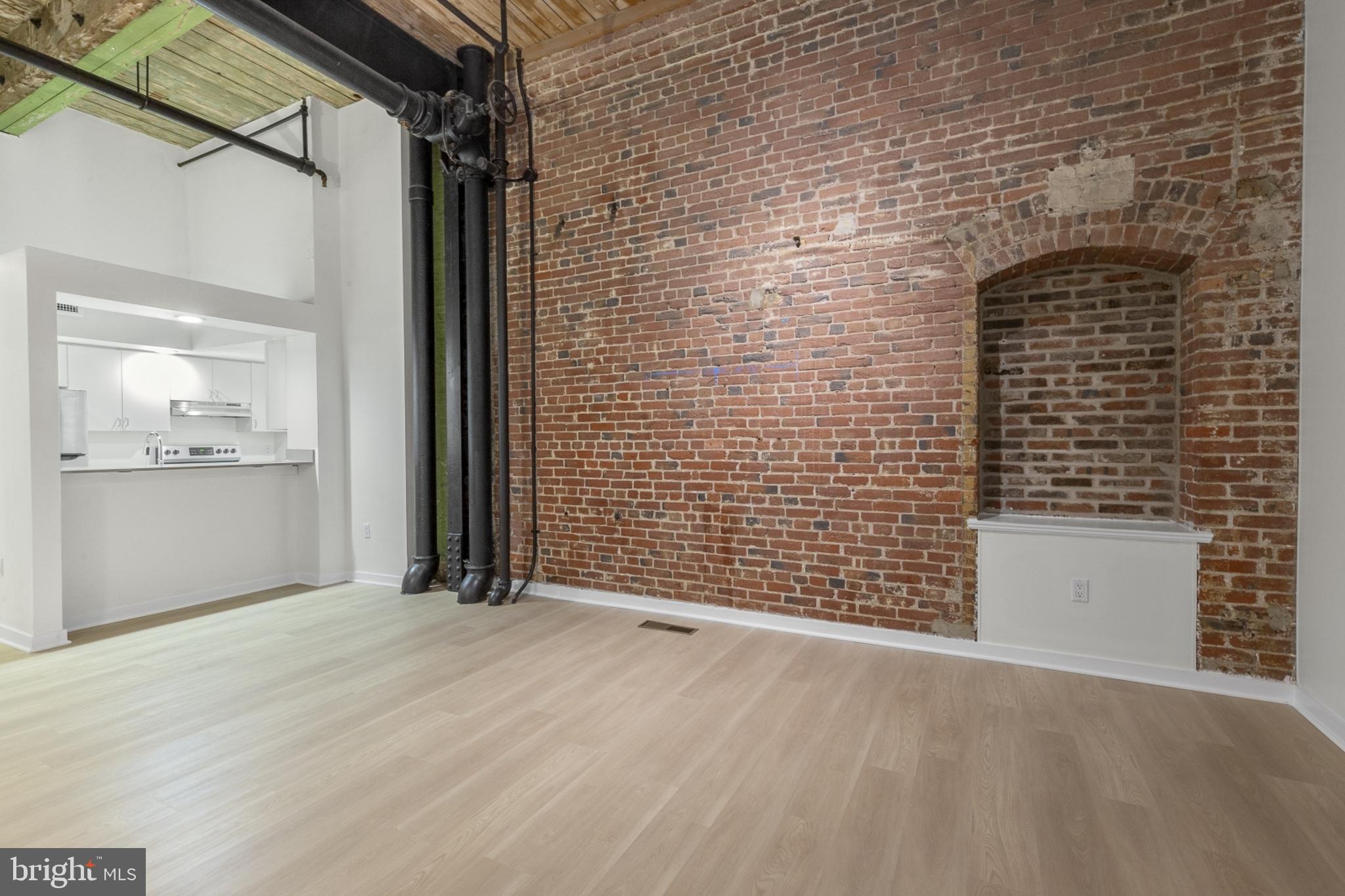 OLD CITY - Residential Lease