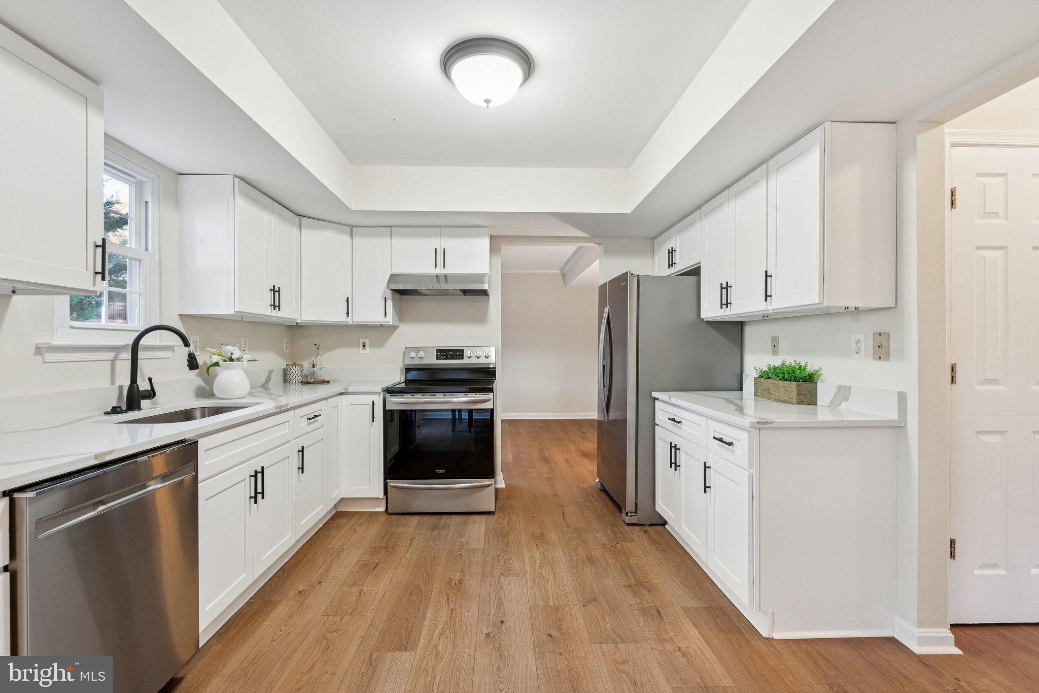 DEALE BEACH - Residential