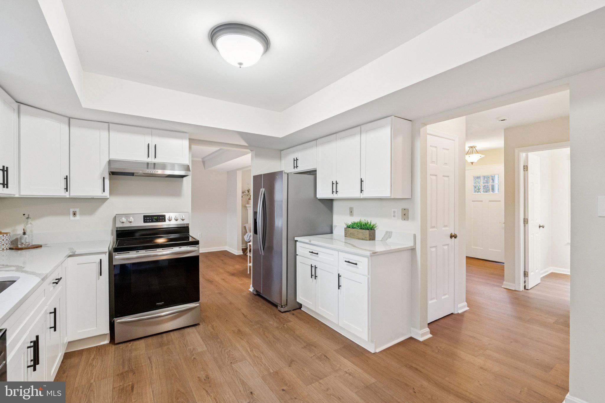 DEALE BEACH - Residential