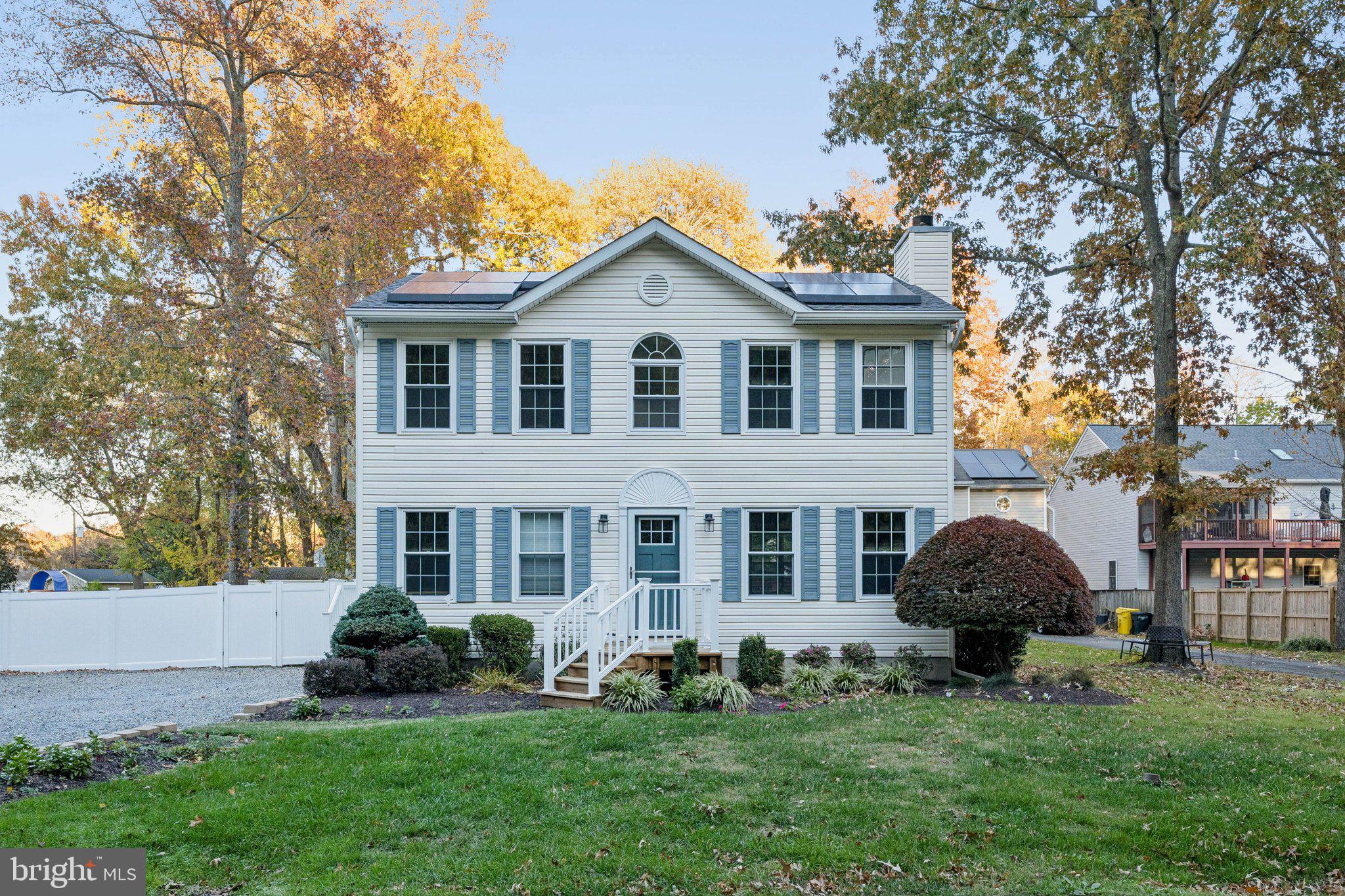 DEALE BEACH - Residential