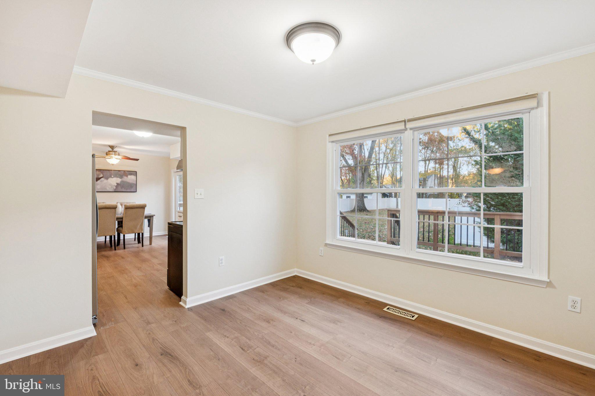 DEALE BEACH - Residential