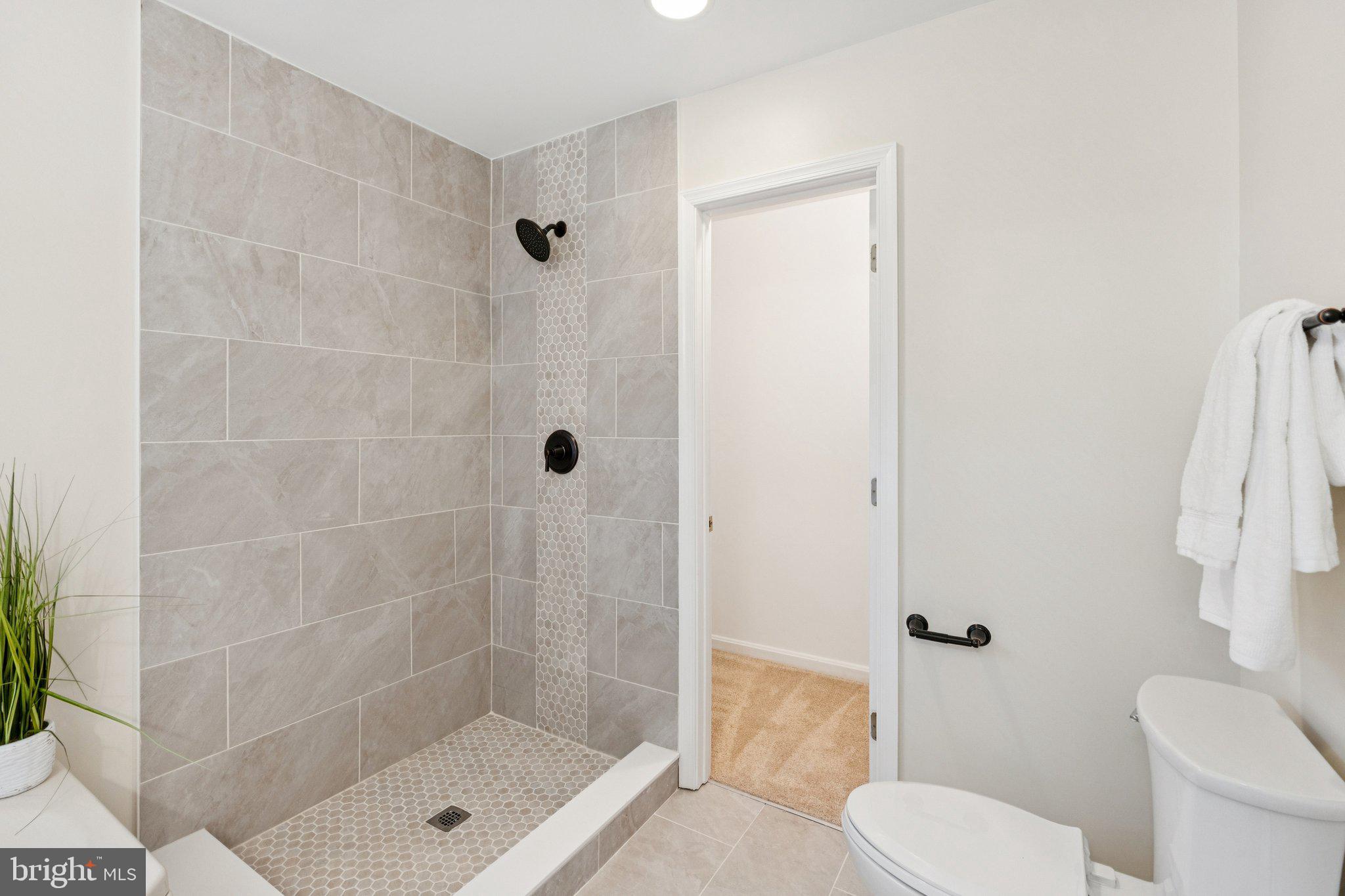 DEALE BEACH - Residential