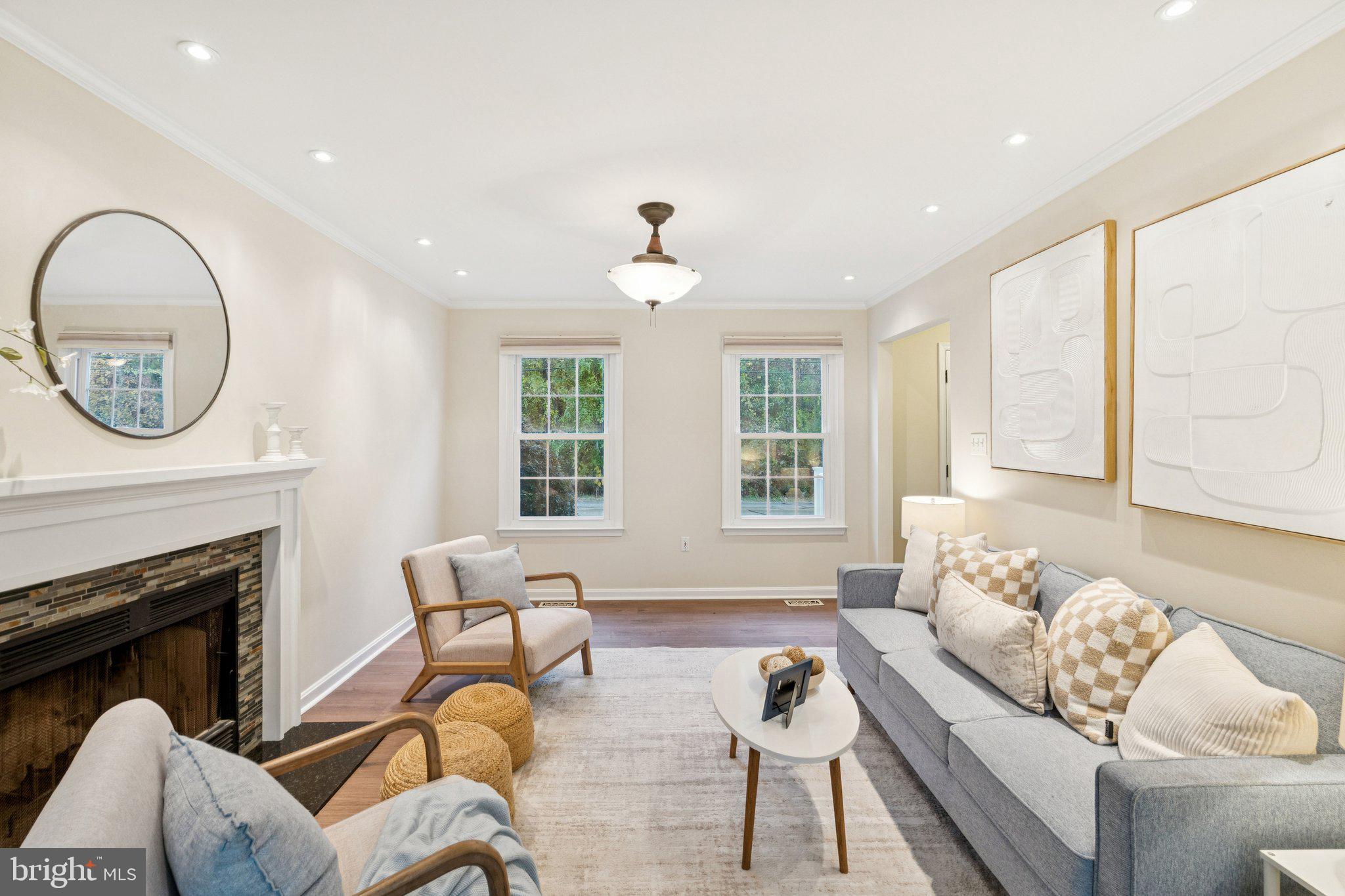 DEALE BEACH - Residential