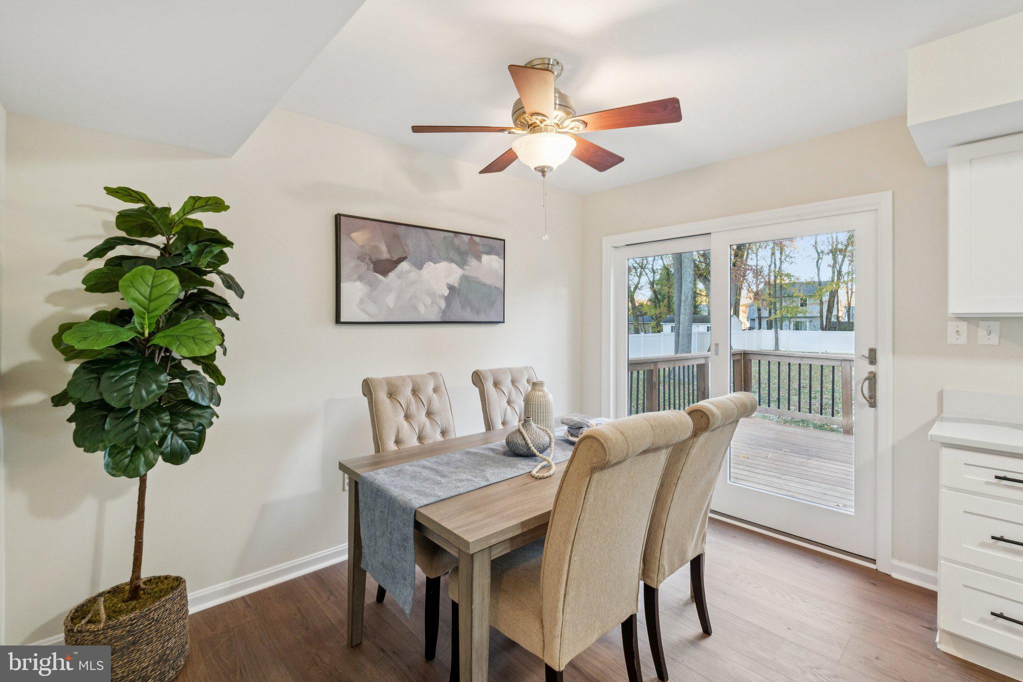 DEALE BEACH - Residential