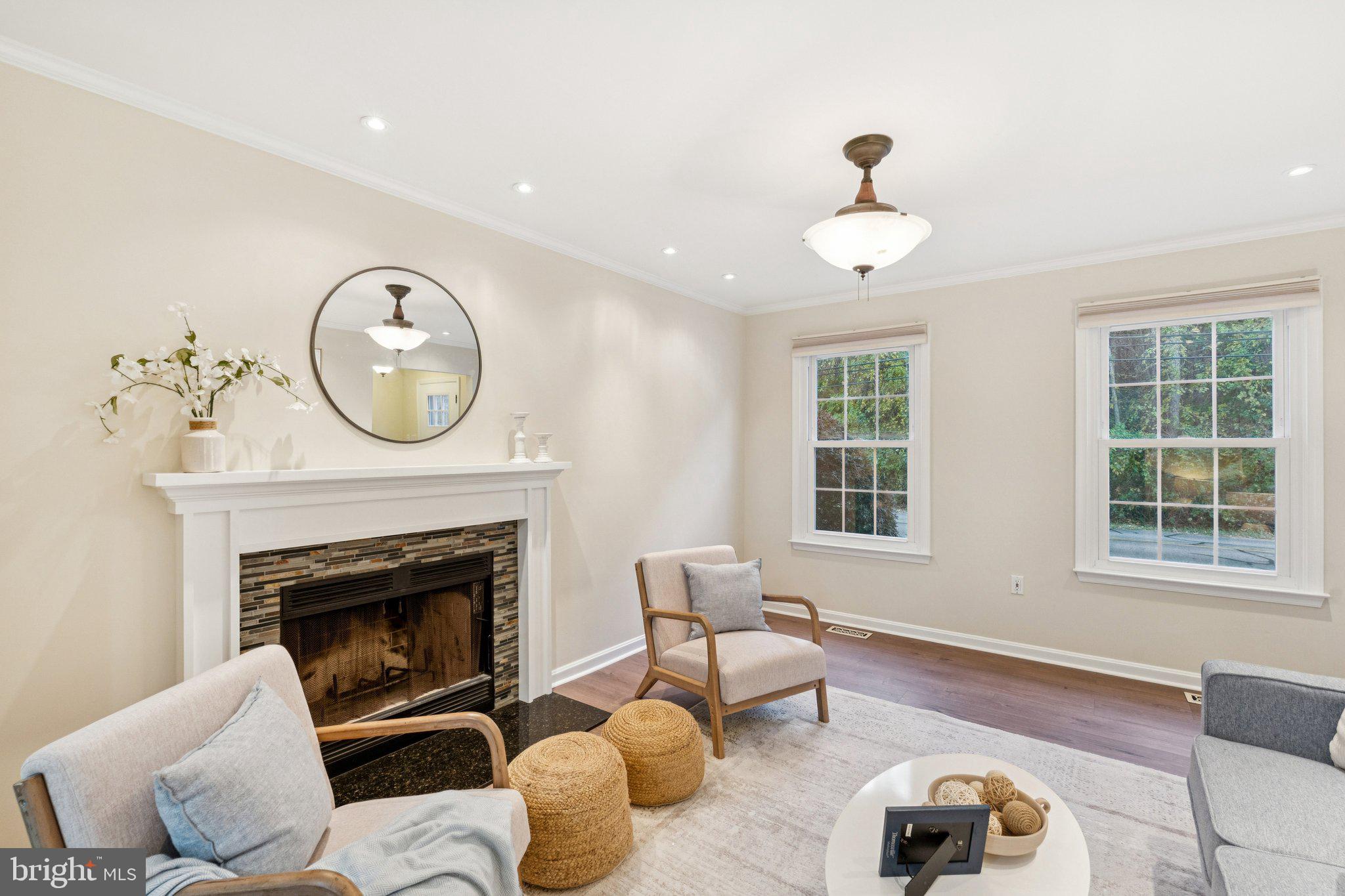 DEALE BEACH - Residential