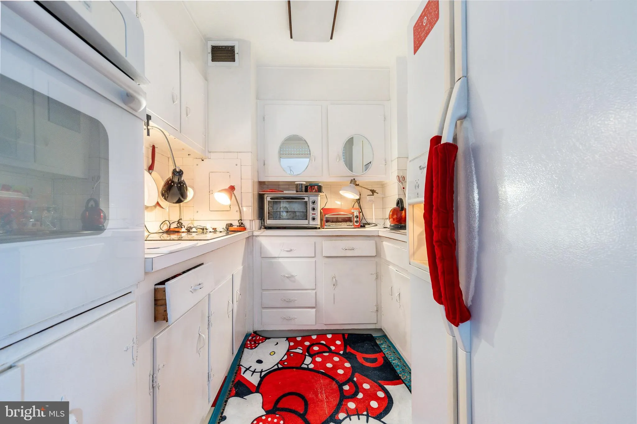 Philadelphia, Pennsylvania 19103, United States, 2 Bedrooms Bedrooms, ,1 BathroomBathrooms,Residential,Active,212816