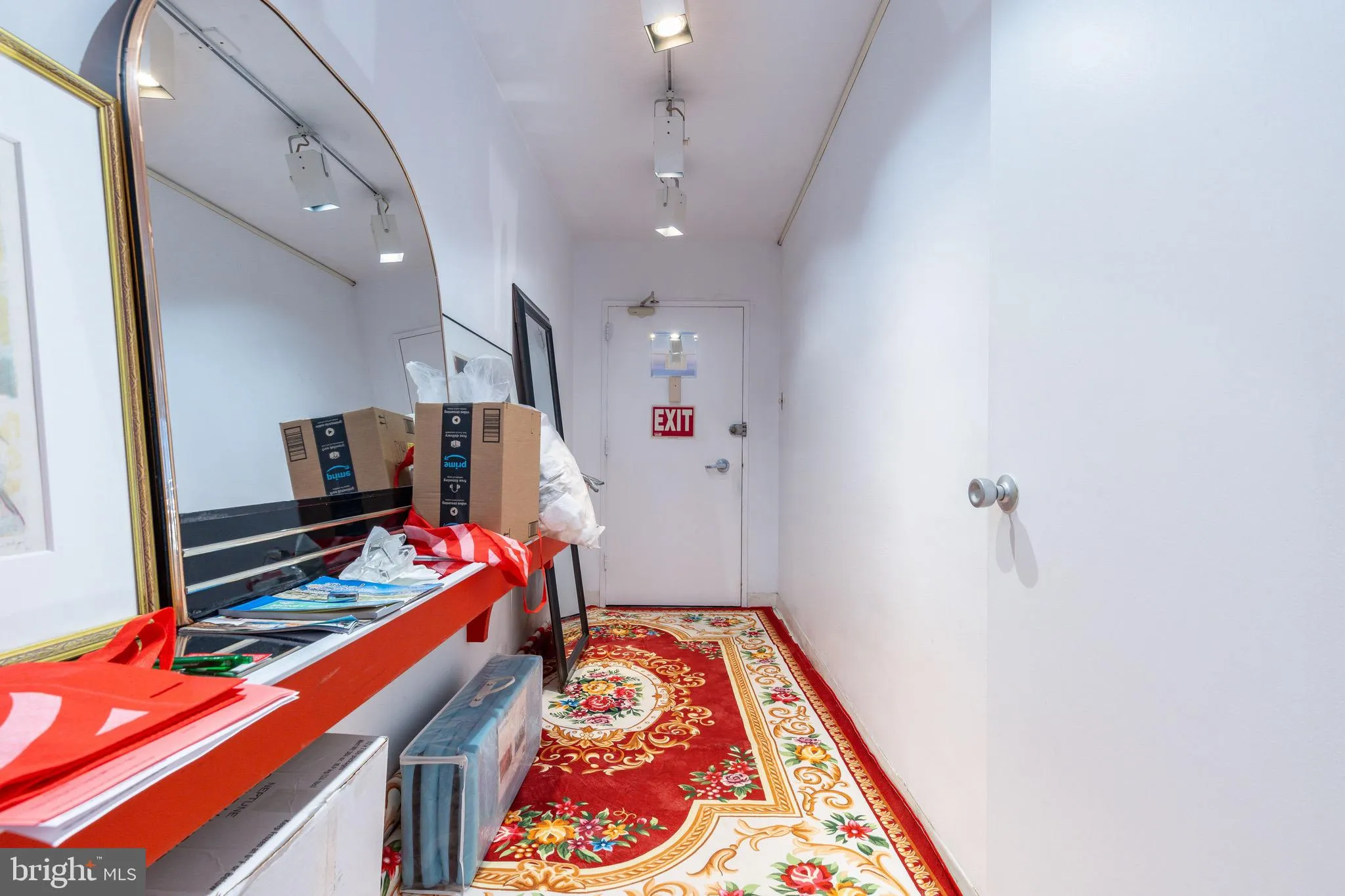 Philadelphia, Pennsylvania 19103, United States, 2 Bedrooms Bedrooms, ,1 BathroomBathrooms,Residential,Active,212816