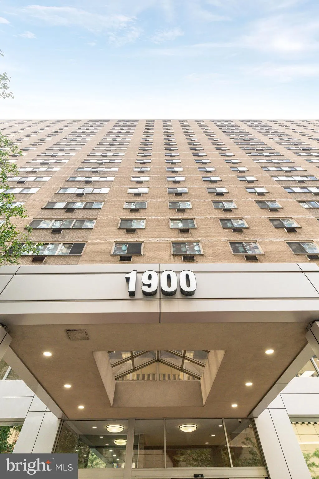 Philadelphia, Pennsylvania 19103, United States, 2 Bedrooms Bedrooms, ,1 BathroomBathrooms,Residential,Active,212816