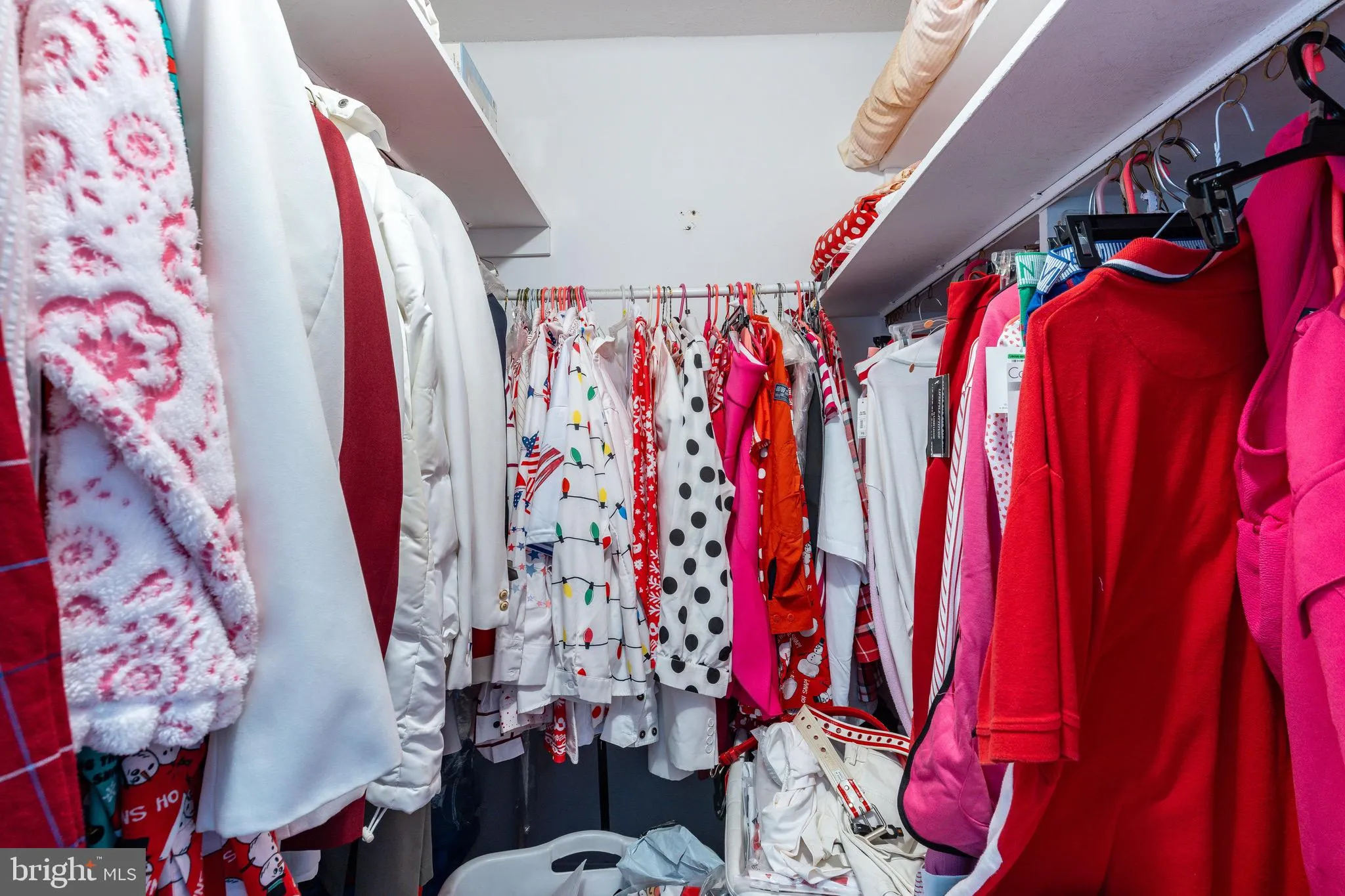 Philadelphia, Pennsylvania 19103, United States, 2 Bedrooms Bedrooms, ,1 BathroomBathrooms,Residential,Active,212816