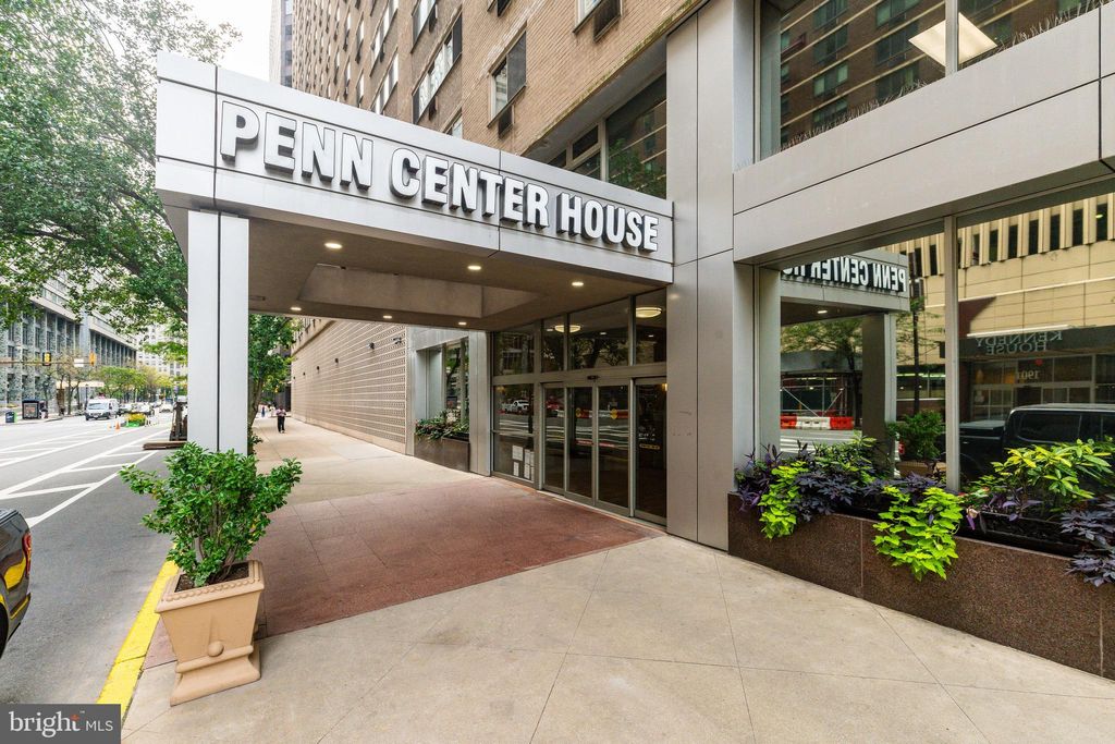 Photo of 1900 - 34 John F Kennedy Boulevard #1412, PHILADELPHIA, PA 19103 (MLS # PAPH2537598)