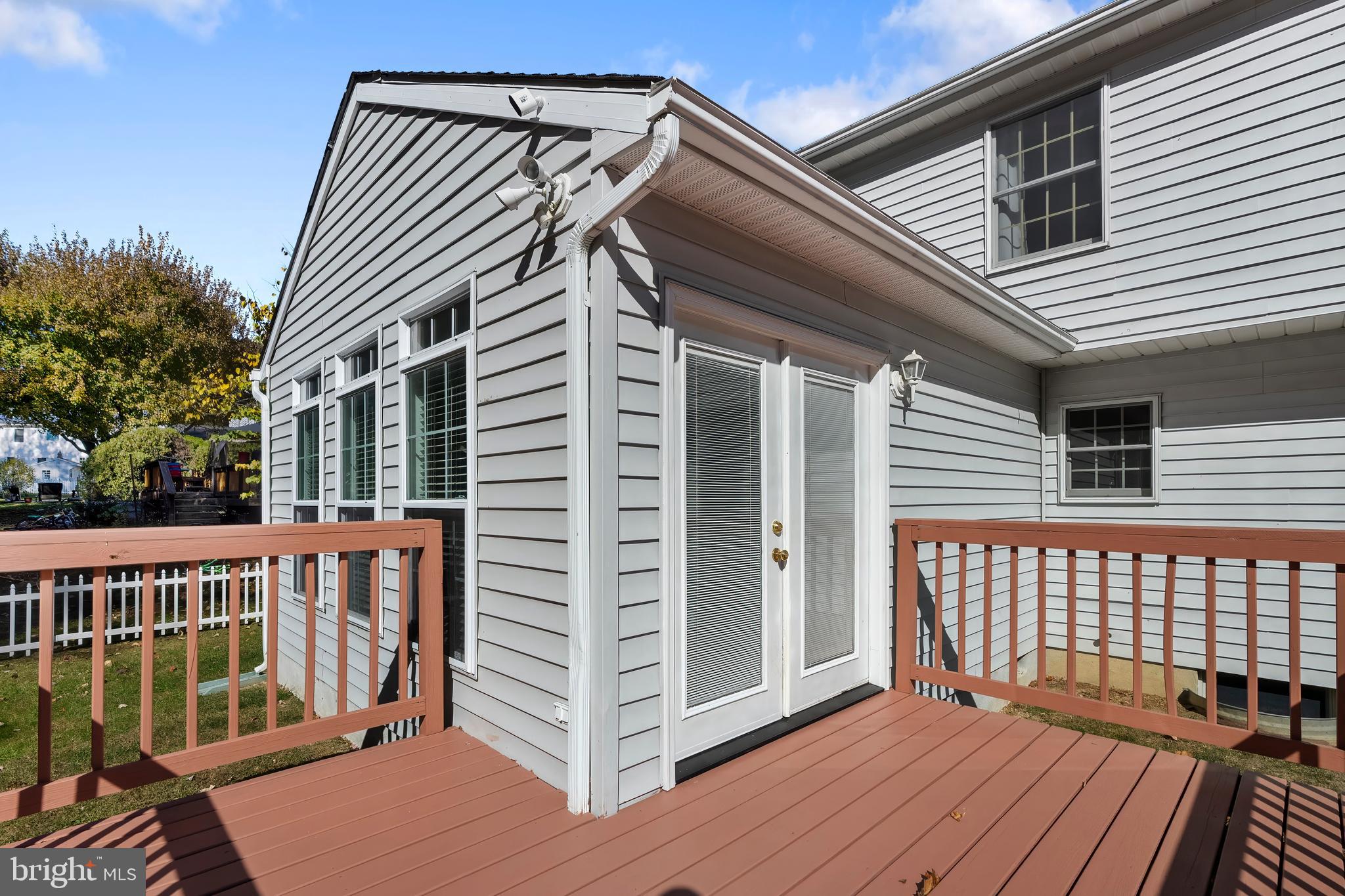 RIVERSIDE - Residential