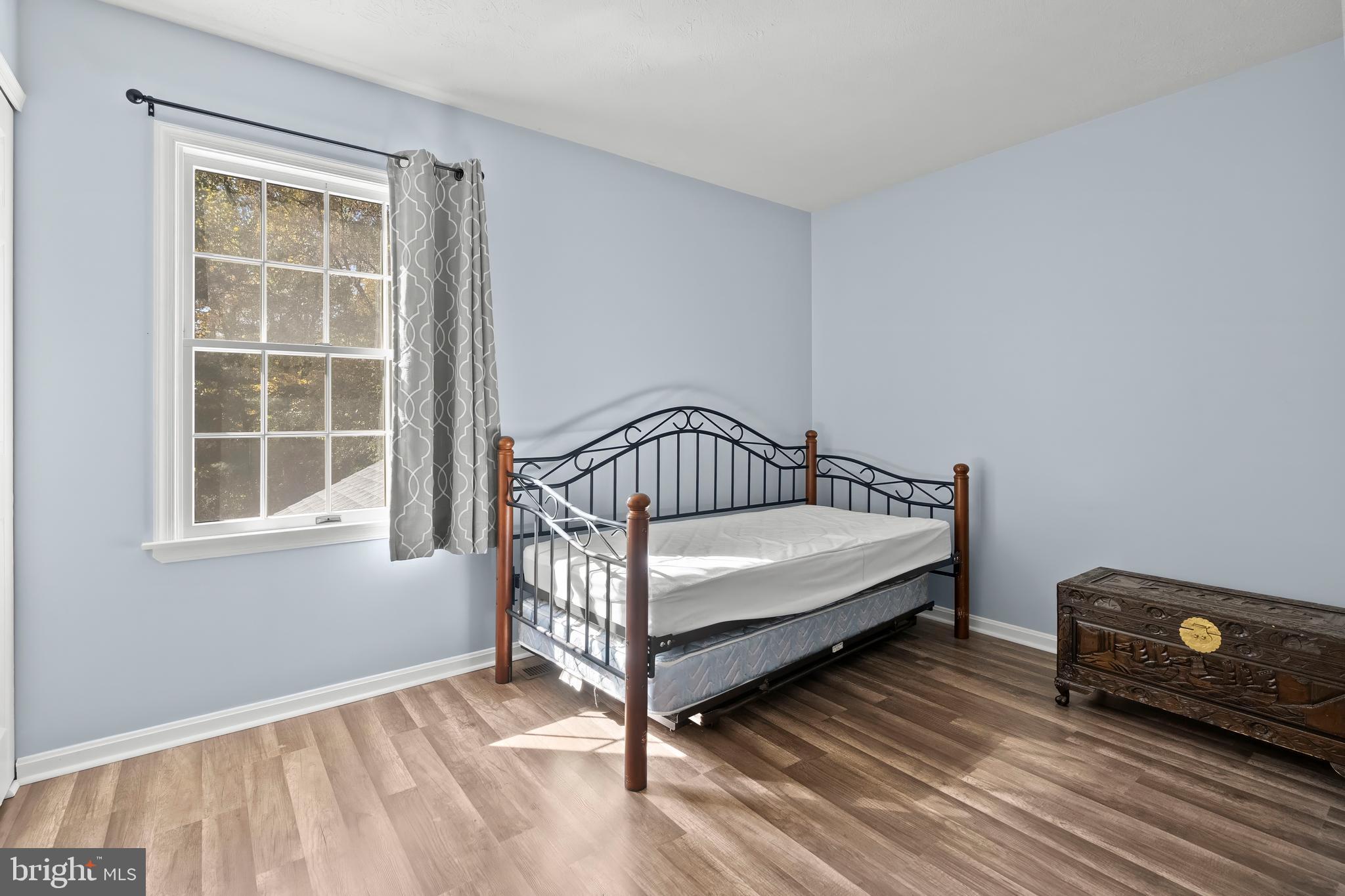 RIVERSIDE - Residential