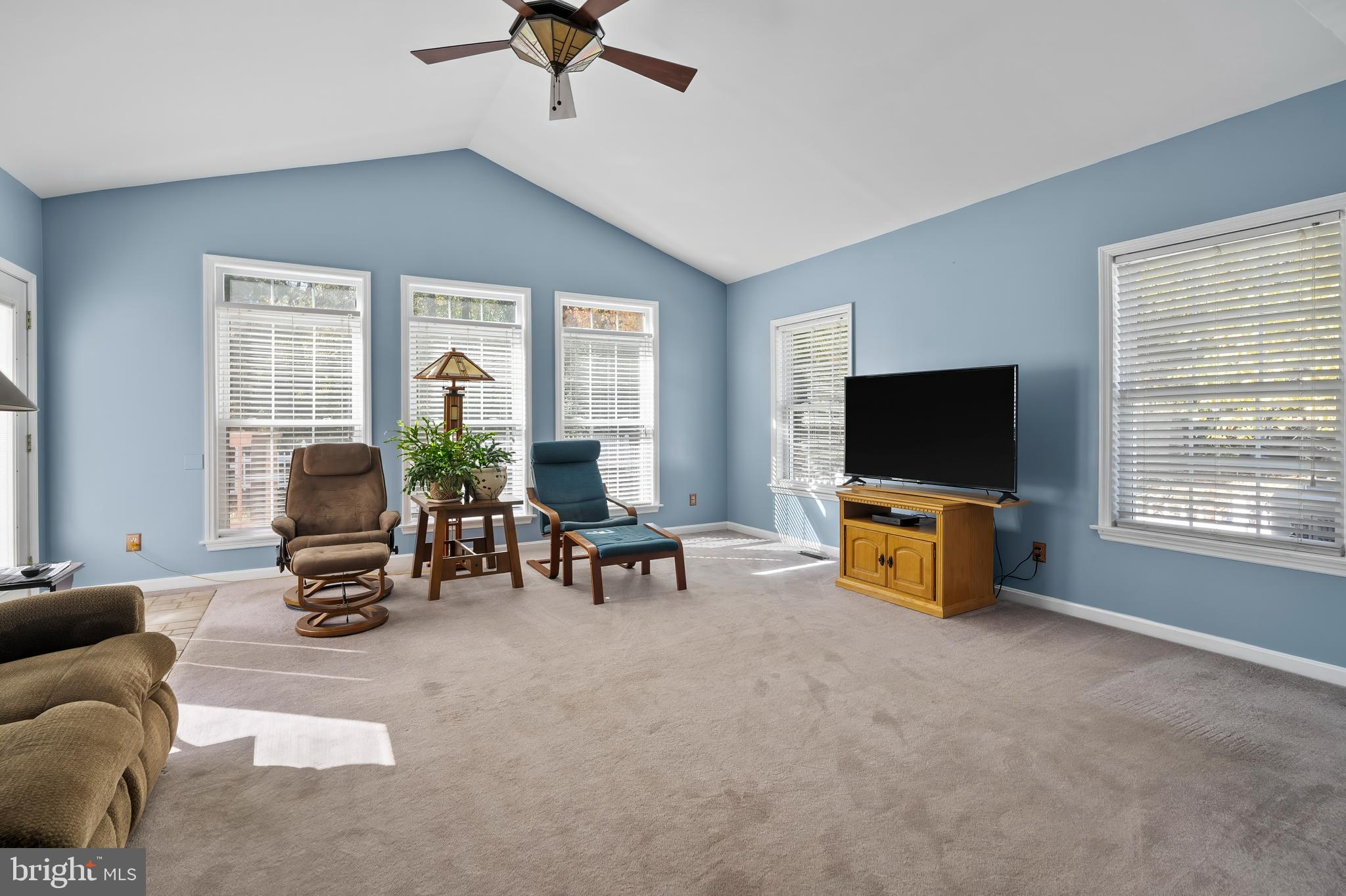 RIVERSIDE - Residential