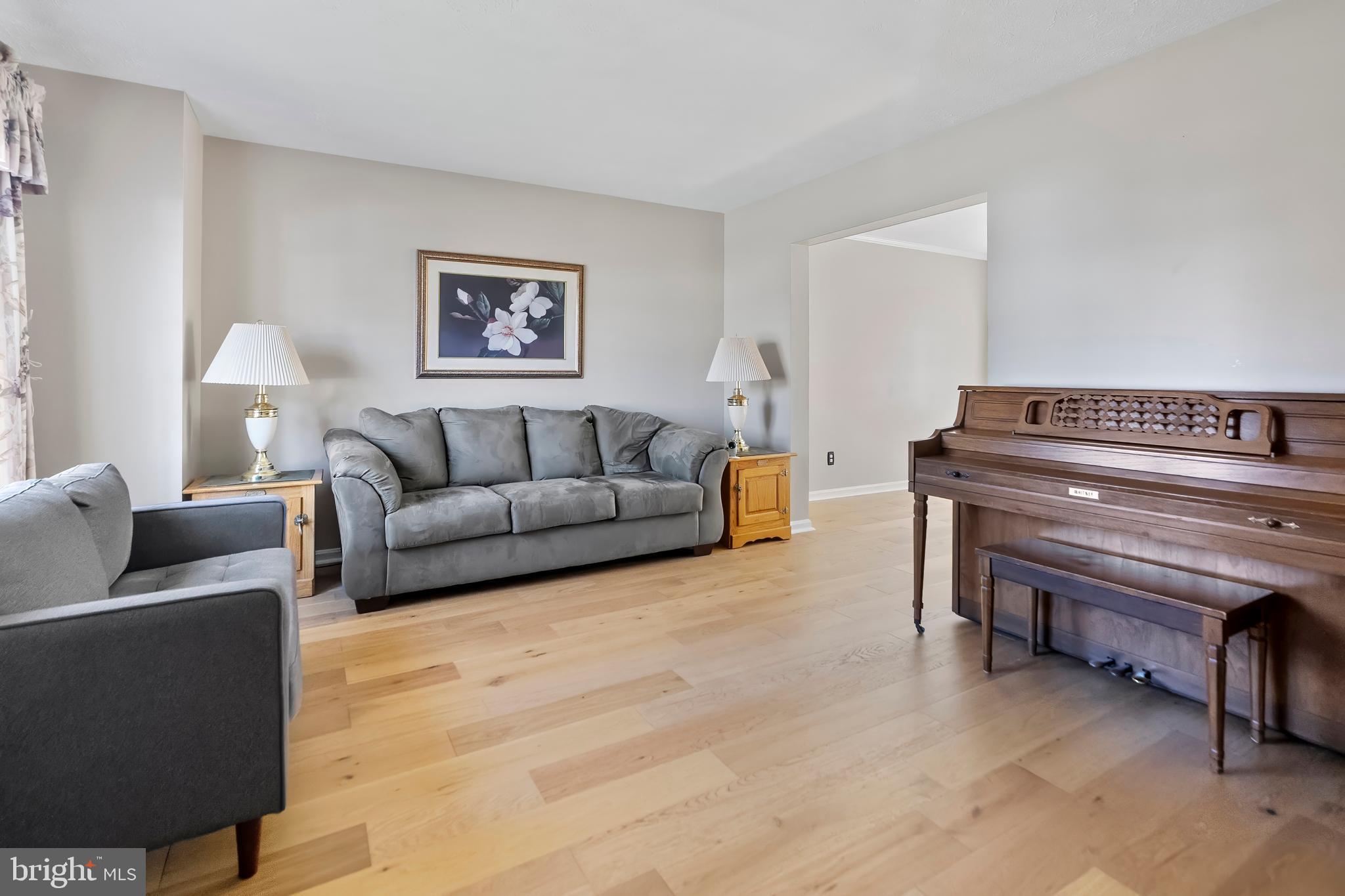 RIVERSIDE - Residential